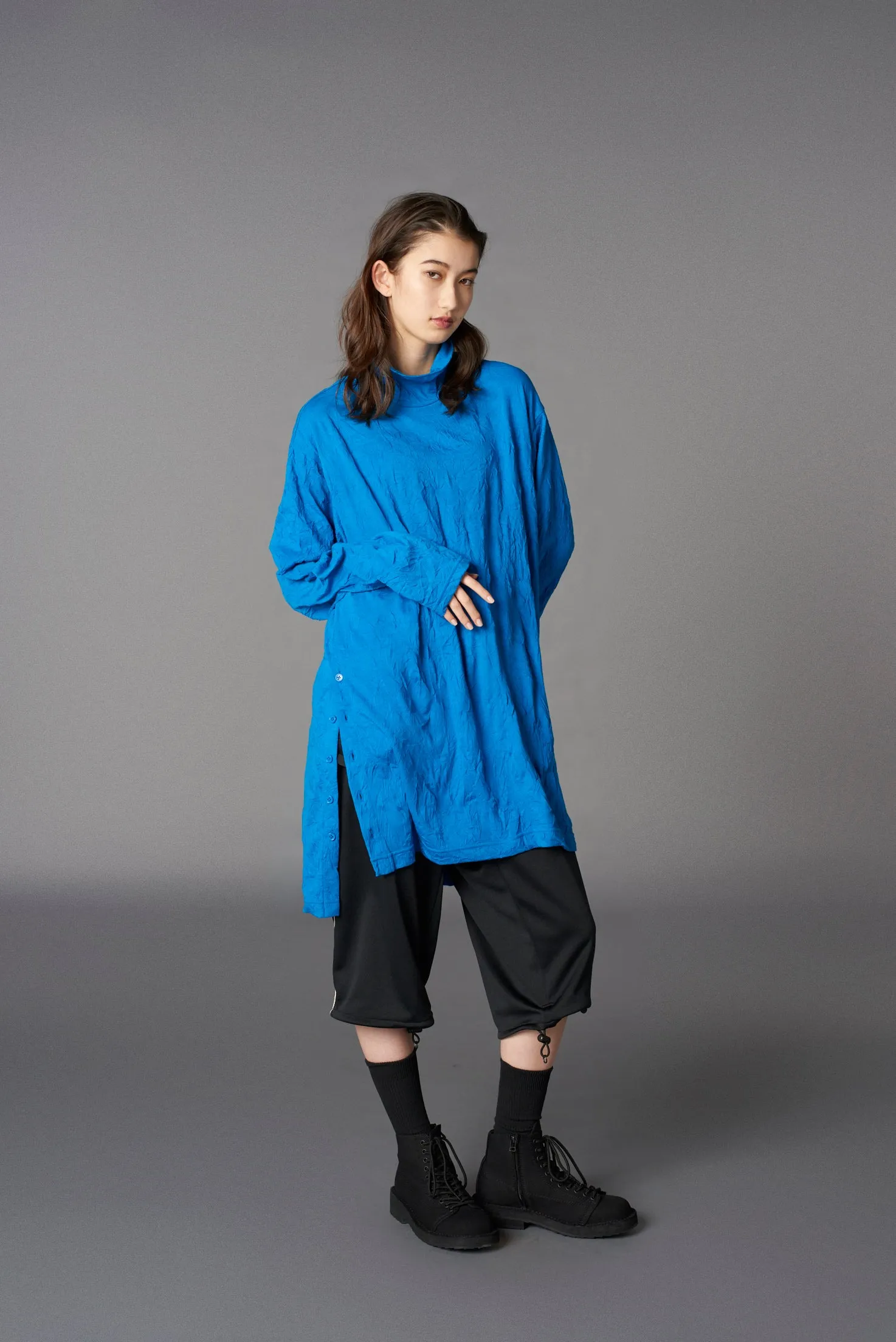 CATCH WASHER RIGHT BUTTON-OPENING BIG TURTLENECK sold by Yohji Yamamoto product image thumbnail 2