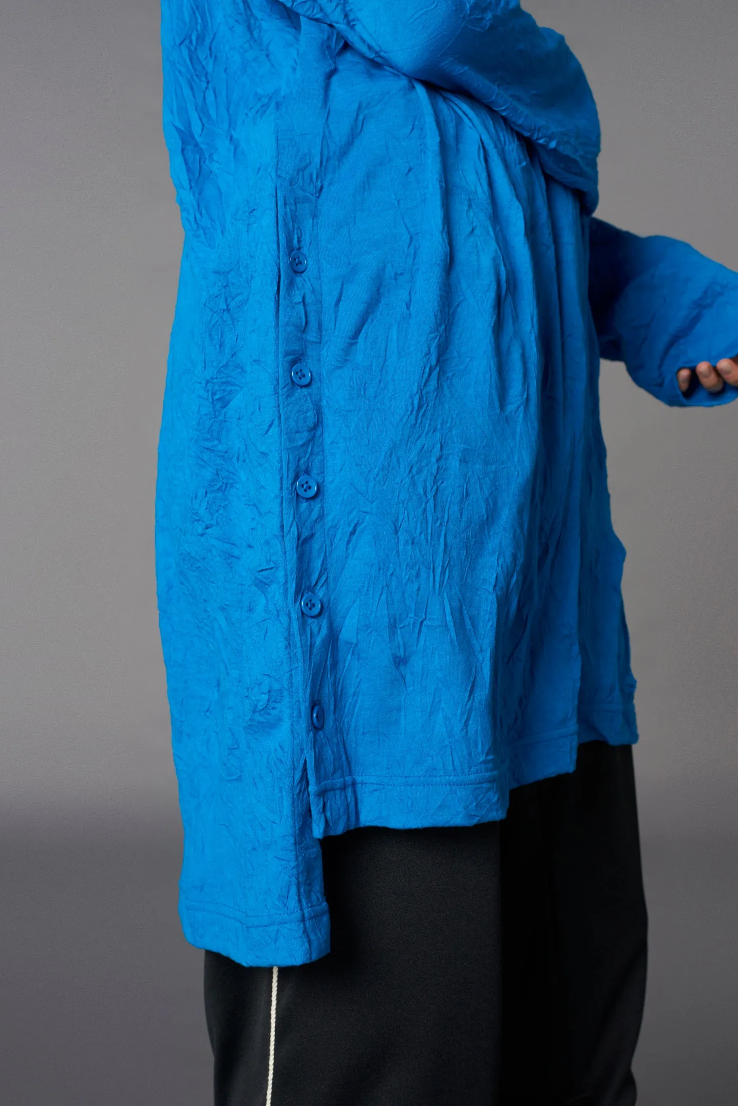 CATCH WASHER RIGHT BUTTON-OPENING BIG TURTLENECK sold by Yohji Yamamoto product image thumbnail 5