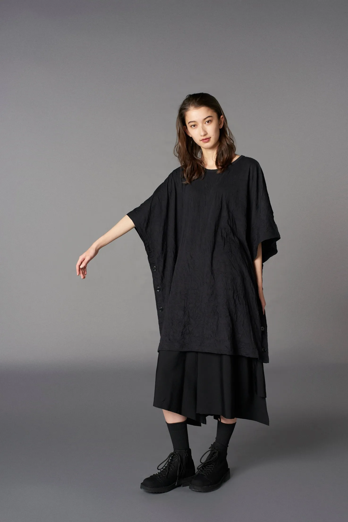 CATCH WASHER BIG T WITH SIDE BUTTONS T-SHIRT sold by Yohji Yamamoto product image thumbnail 5