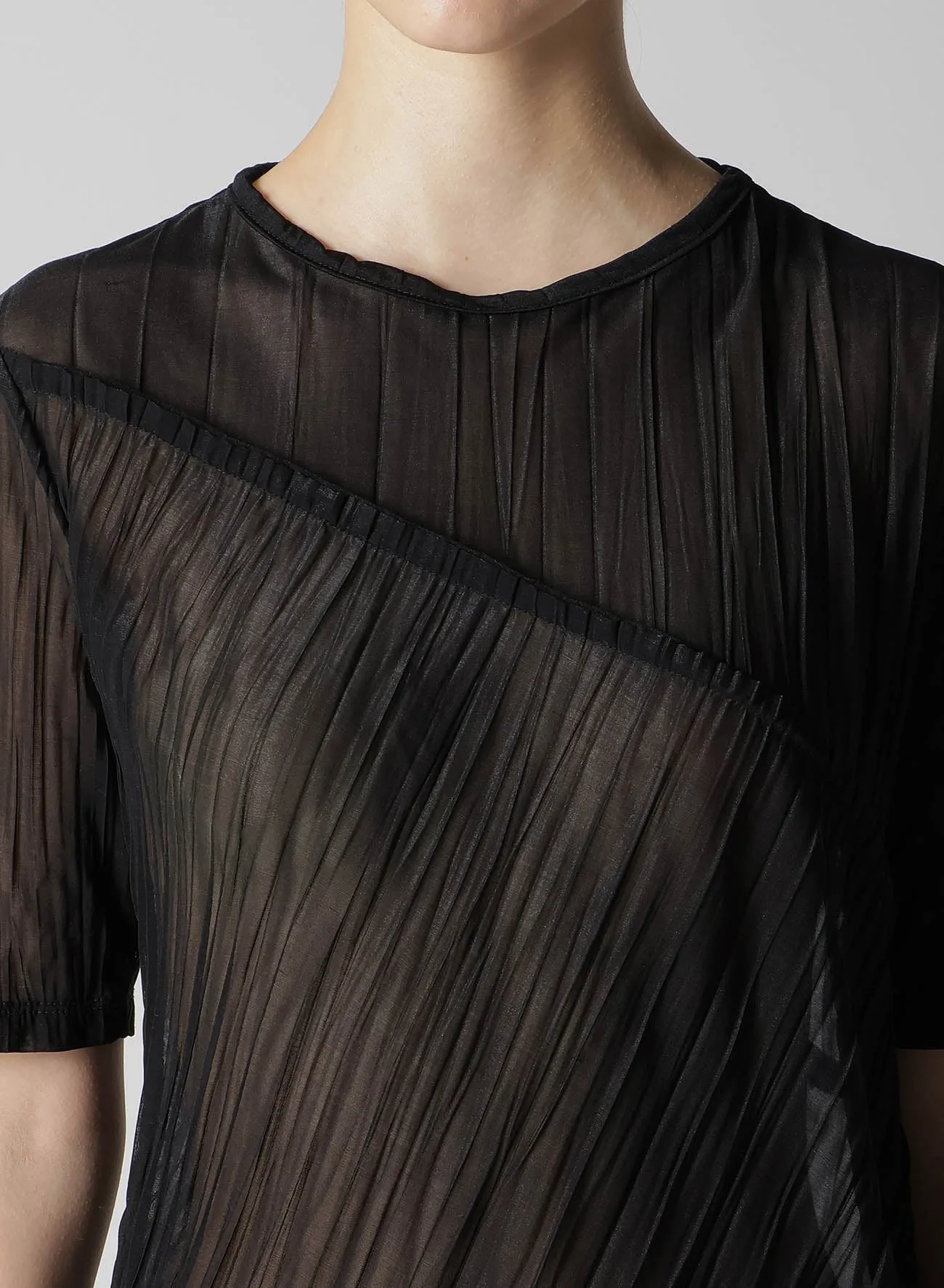 VERTICAL WRINKLE DIAGONAL PANEL T sold by Yohji Yamamoto product image thumbnail 5