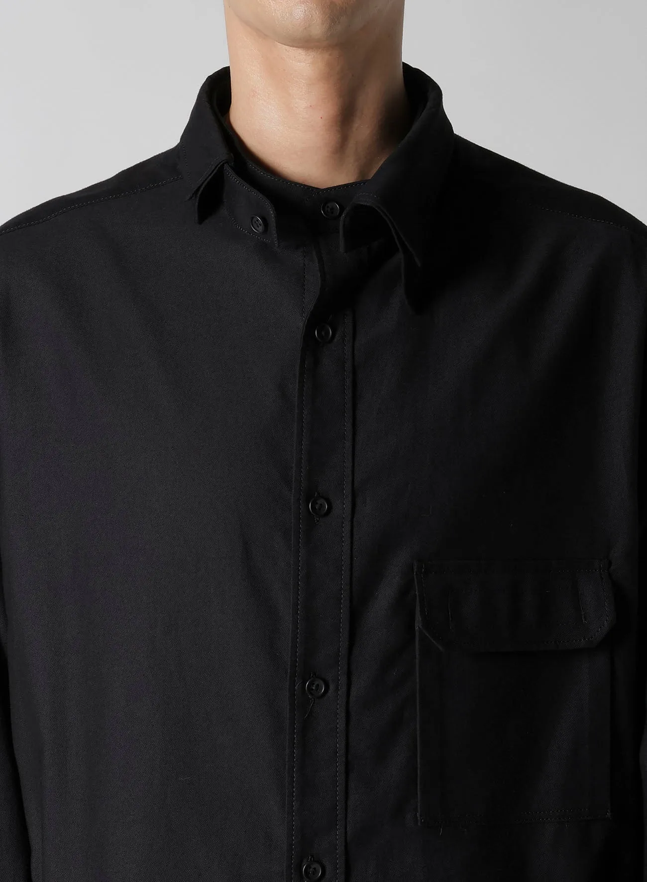 WIDE TWILL SHRINKAGE SPARECOLLAR BLOUSE sold by Yohji Yamamoto product image thumbnail 5