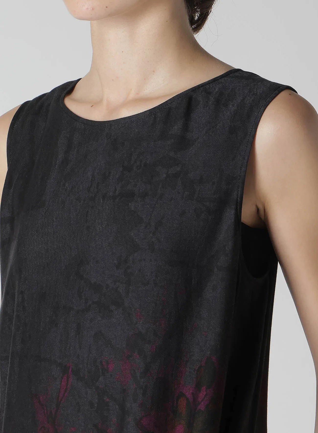 CUPRO/DUNGAREE TWILL FLOWER&ASPHALT PRINT SHIRRING DRESS sold by Yohji Yamamoto product image thumbnail 5