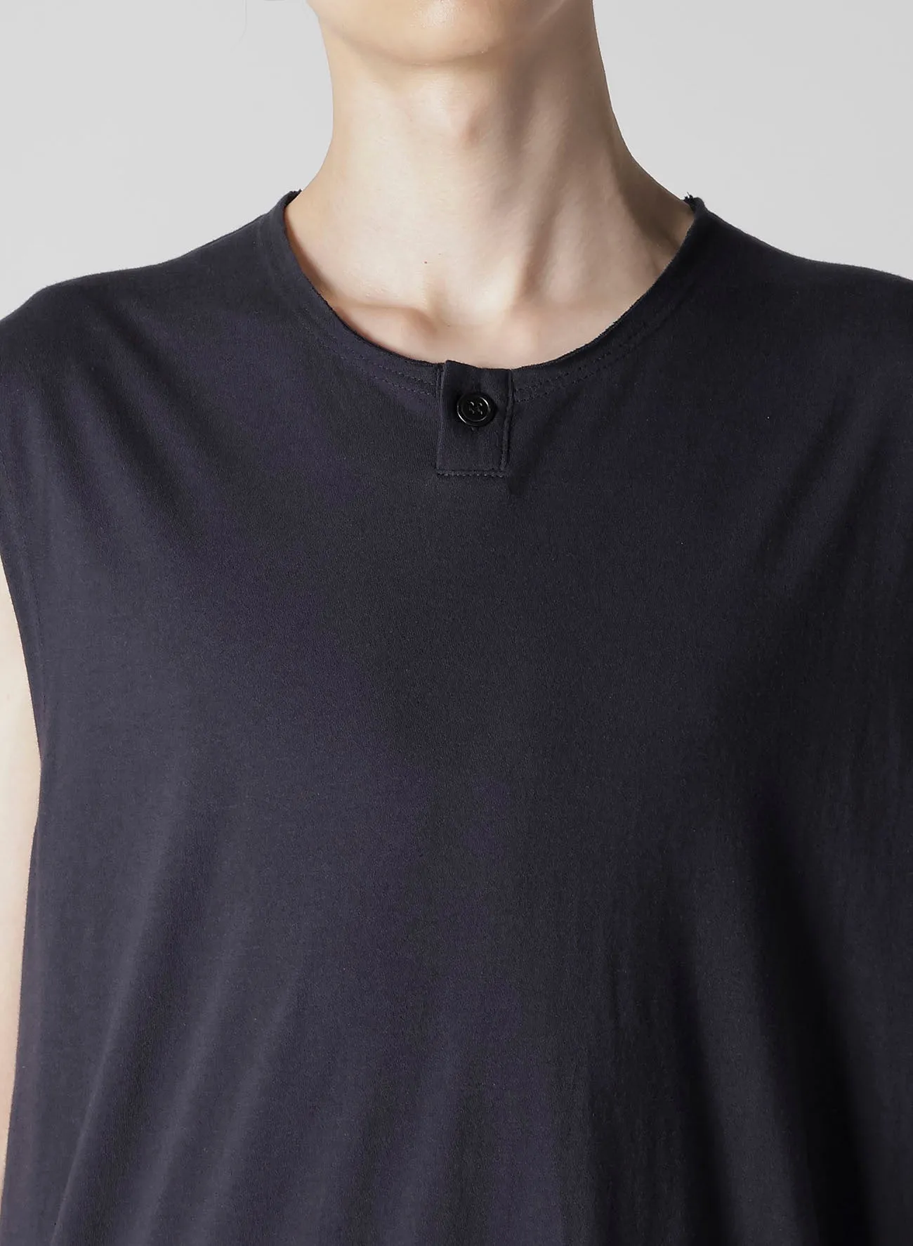 COMBED SINGLE JERSEY SINGLE BUTTON TANK TOP sold by Yohji Yamamoto product image thumbnail 3