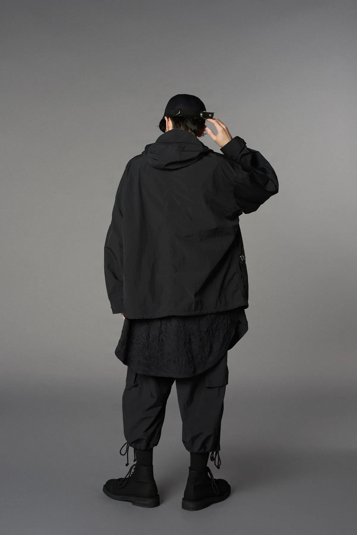 ishica COTTEN VISOR CAP sold by Yohji Yamamoto product image thumbnail 3