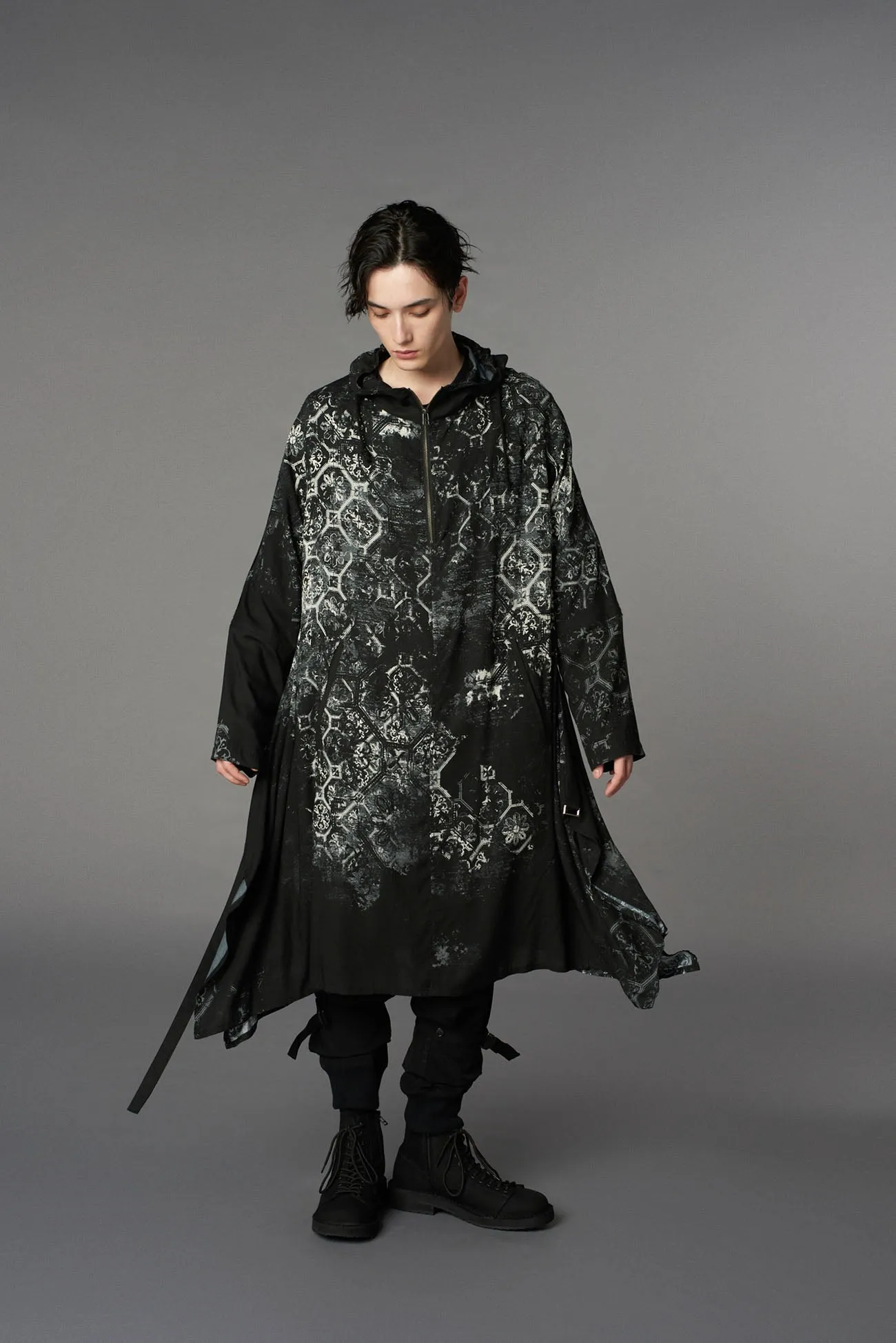 RAYON PRINT TILE PATTERN SIDE CUT-OUT DRESSES sold by Yohji Yamamoto product image thumbnail 5