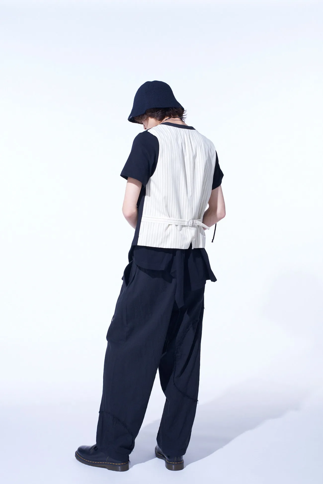 LINEN/COTTON HERRINGBONE ZIGZAG CUT-OUT VEST sold by Yohji Yamamoto product image thumbnail 4