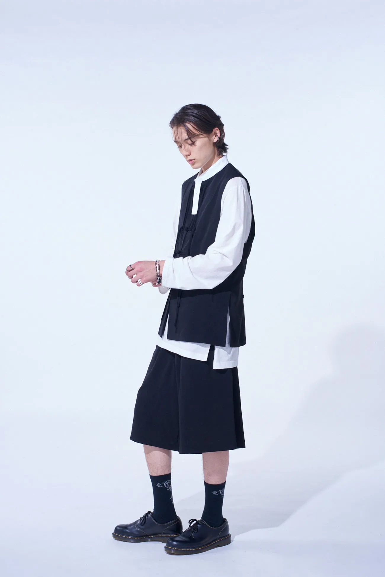 CREPE de CHINE WIDE SHORTS sold by Yohji Yamamoto product image thumbnail 3