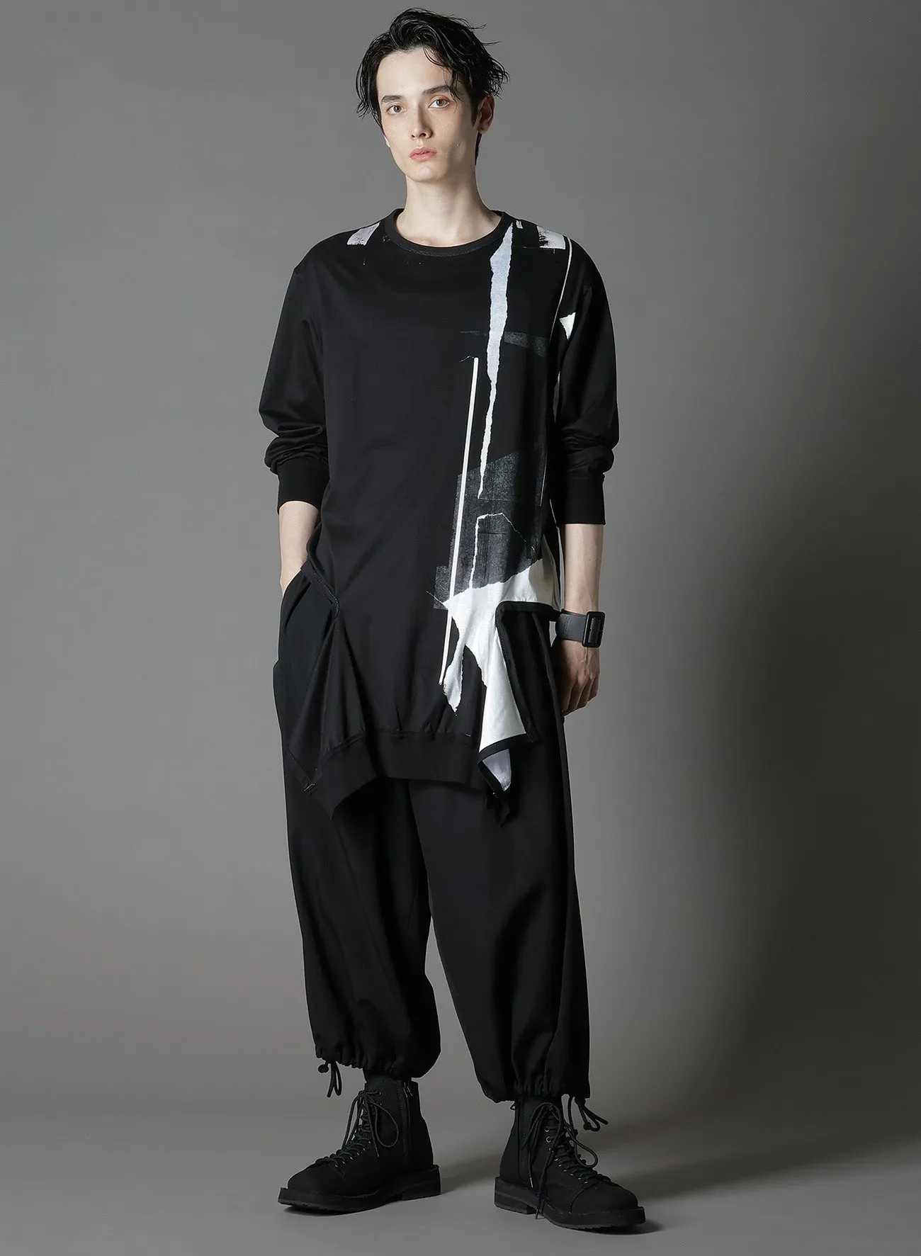 COTTON JERSEY TORN PATTERN SLASH PIPING T-SHIRT sold by Yohji Yamamoto product image thumbnail 2