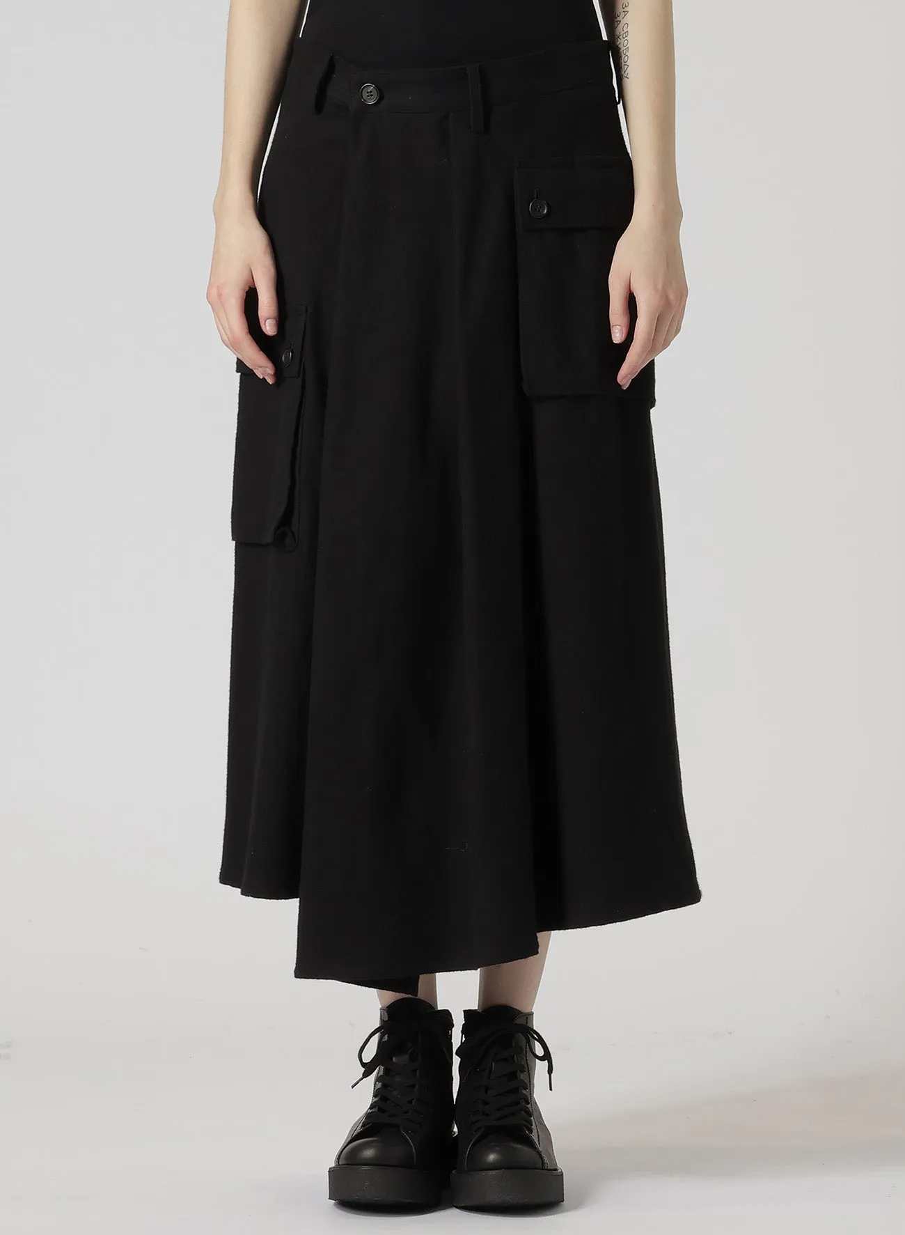 COTTON TWILL R-WIDE TUCK CARGO SKIRT sold by Yohji Yamamoto product image thumbnail 2