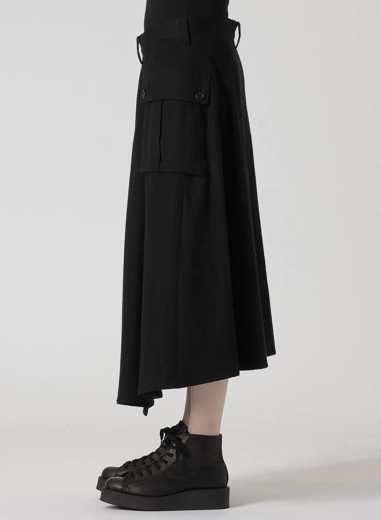 COTTON TWILL R-WIDE TUCK CARGO SKIRT sold by Yohji Yamamoto product image thumbnail 3