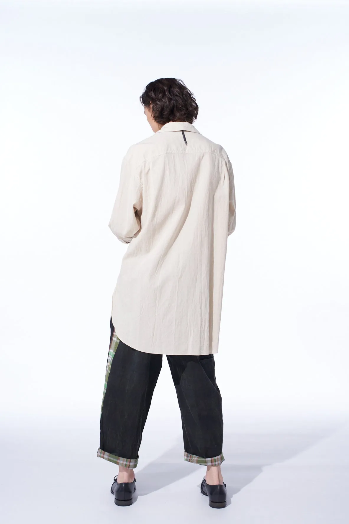 COTTON/LINEN POPLIN PLEATED OVERSIZE SHIRT sold by Yohji Yamamoto product image thumbnail 4