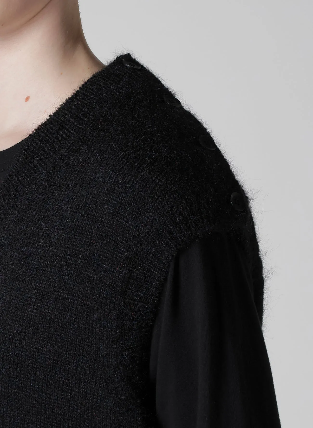 7G2P PLAIN STITCH BUTTON D V NECK VEST sold by Yohji Yamamoto product image thumbnail 4