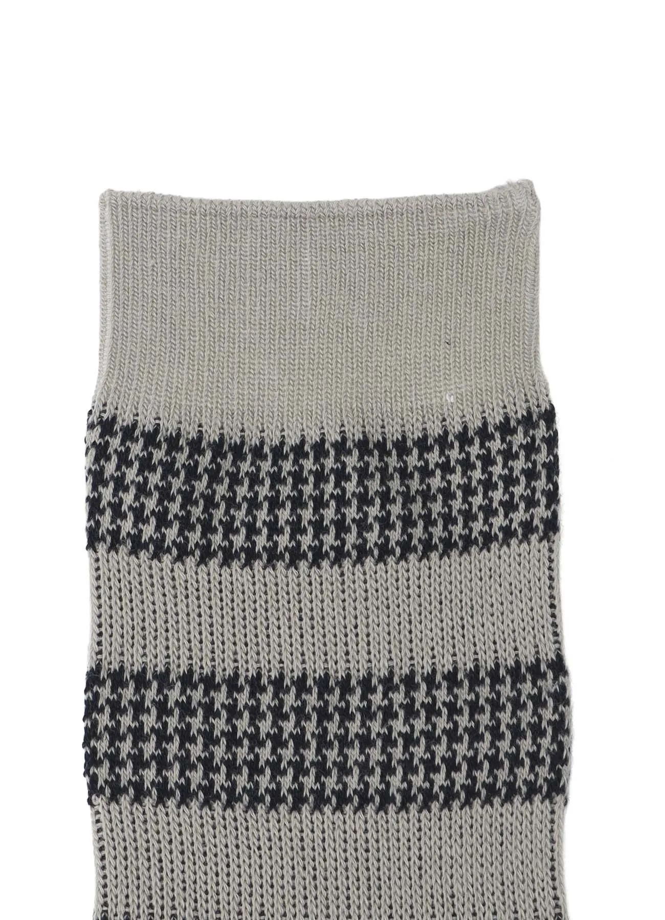 C/AC JQ STAGGERED BORDER SOCKS sold by Yohji Yamamoto product image thumbnail 5