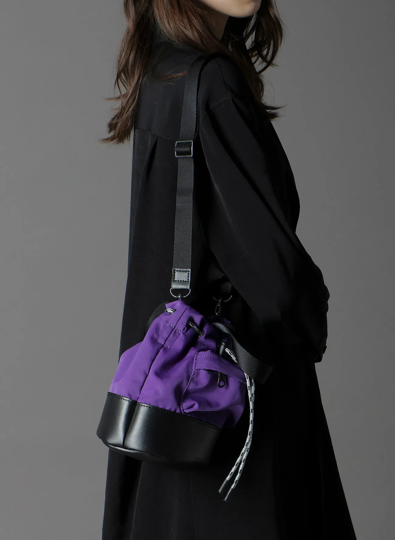 WRINKLED NYLON 2 WAY POUCH sold by Yohji Yamamoto product image thumbnail 3