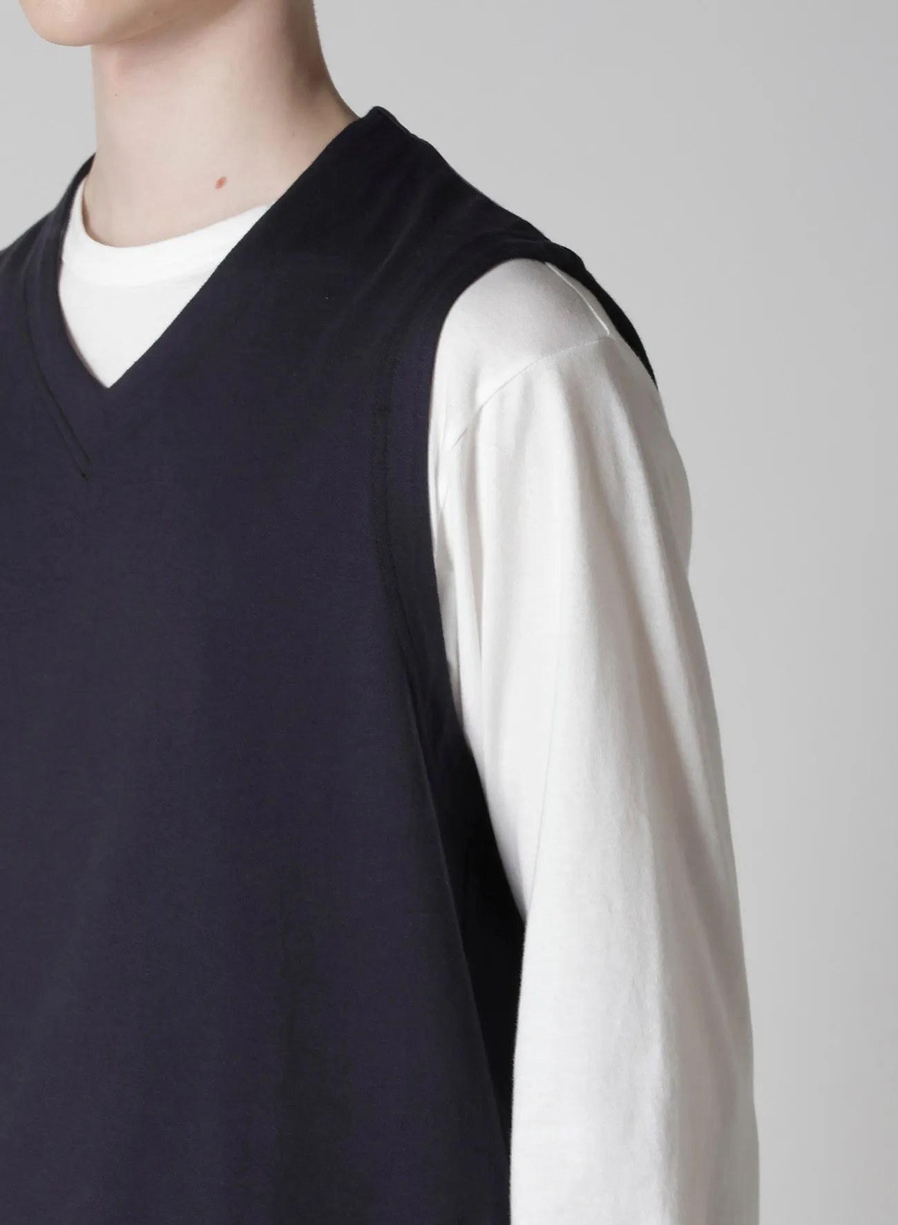 HIGH DENSITY JERSEY POCKET DETAIL VEST sold by Yohji Yamamoto product image thumbnail 4