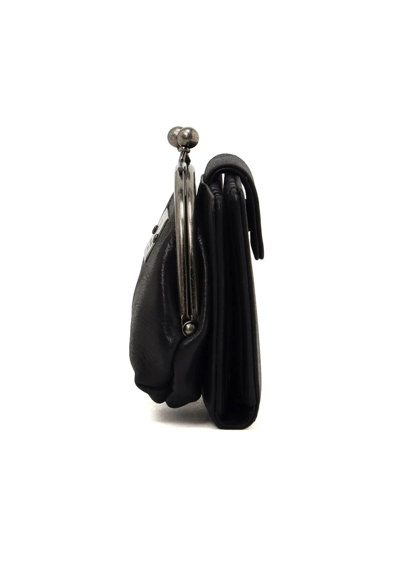 LEATHER CARD CASE W/ METAL CLASP sold by Yohji Yamamoto product image thumbnail 3