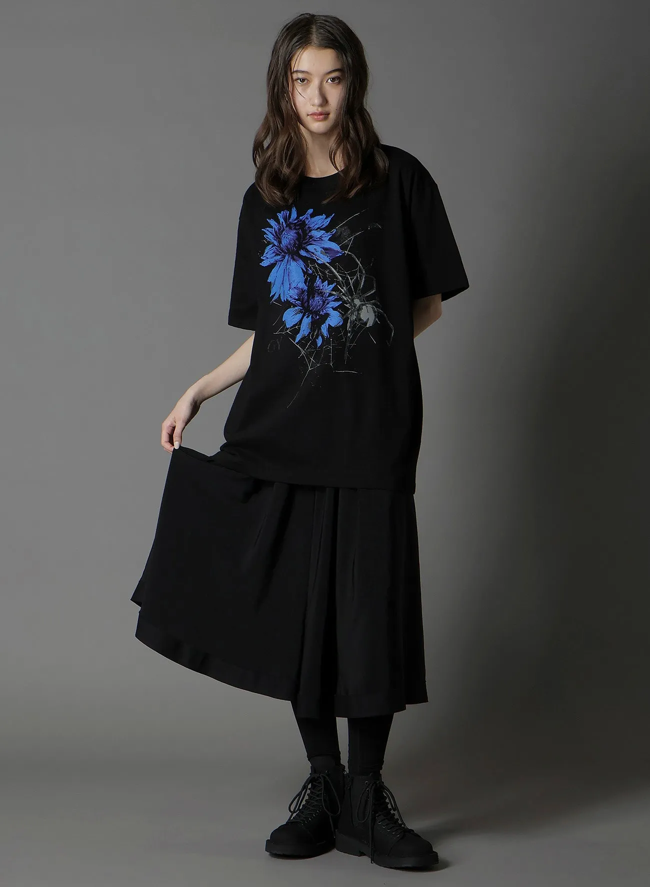 20/COTTON JERSEY FLOWER&SPIDER T-SHIRT sold by Yohji Yamamoto product image thumbnail 2