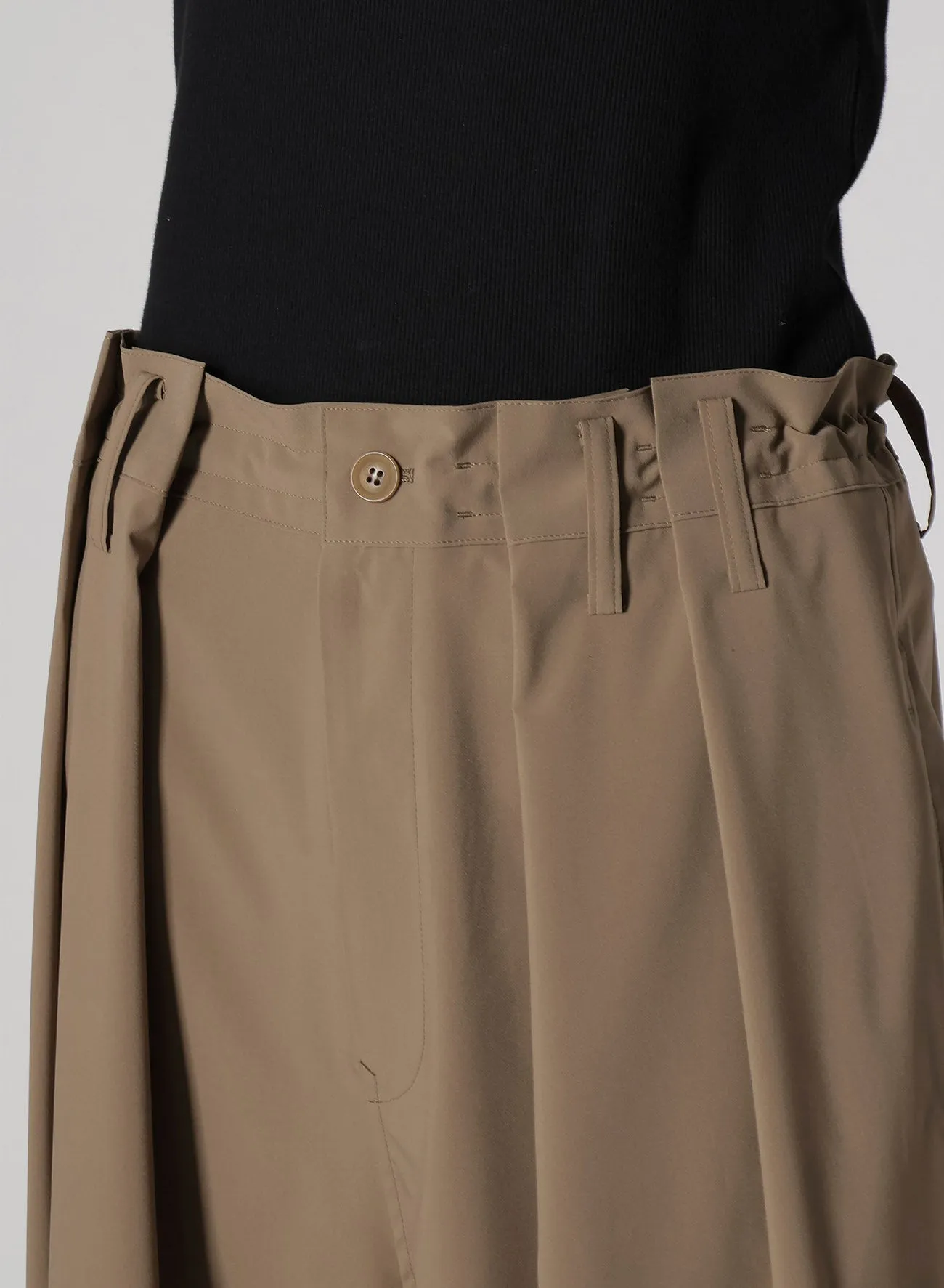 PE/ TAFTA DOUBLE TUCK GATEHRED PANTS sold by Yohji Yamamoto product image thumbnail 5