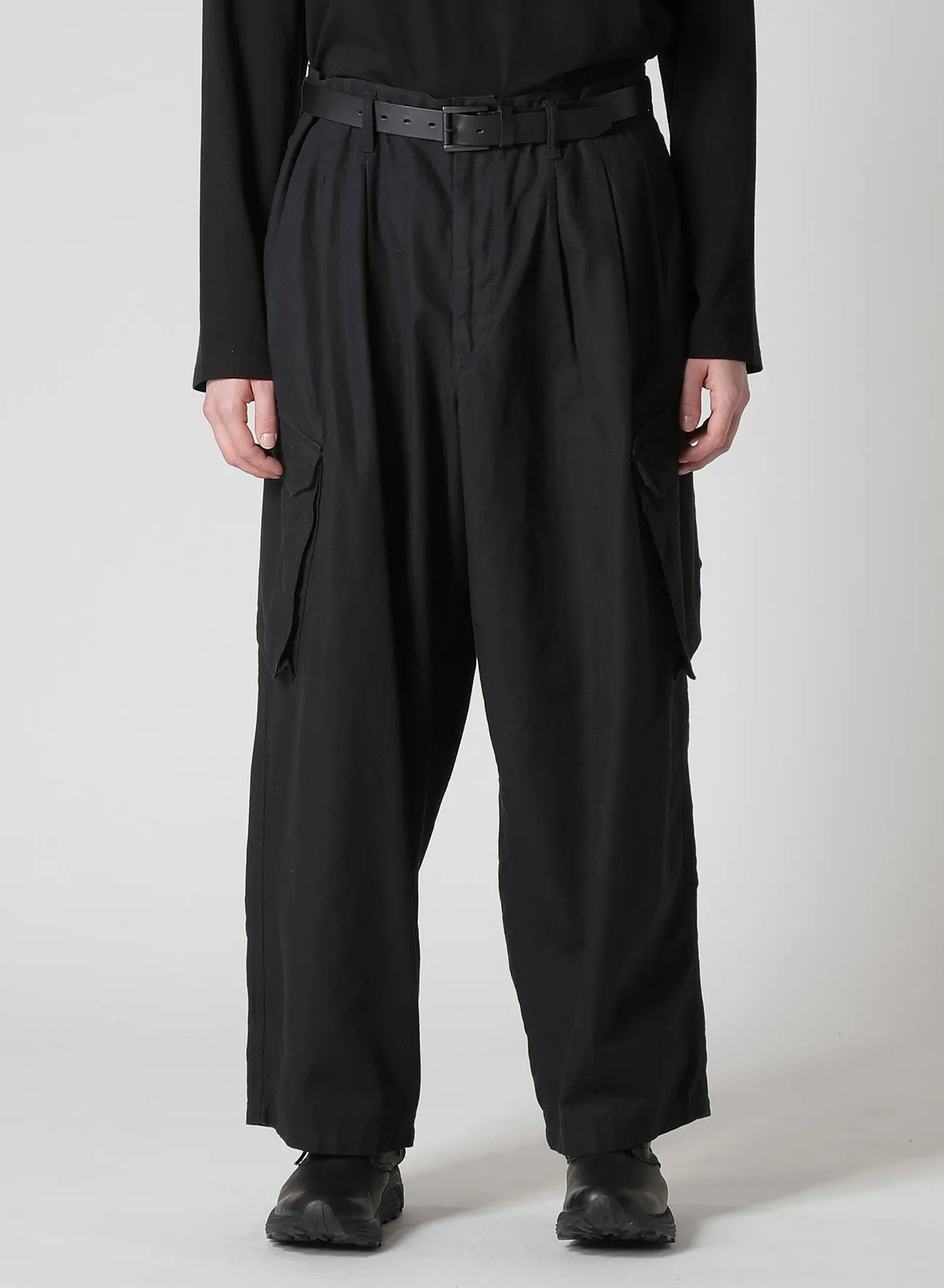 BLACK SCANDAL HERRINGBONE 12TUCK WORK PANTS sold by Yohji Yamamoto product image thumbnail 2