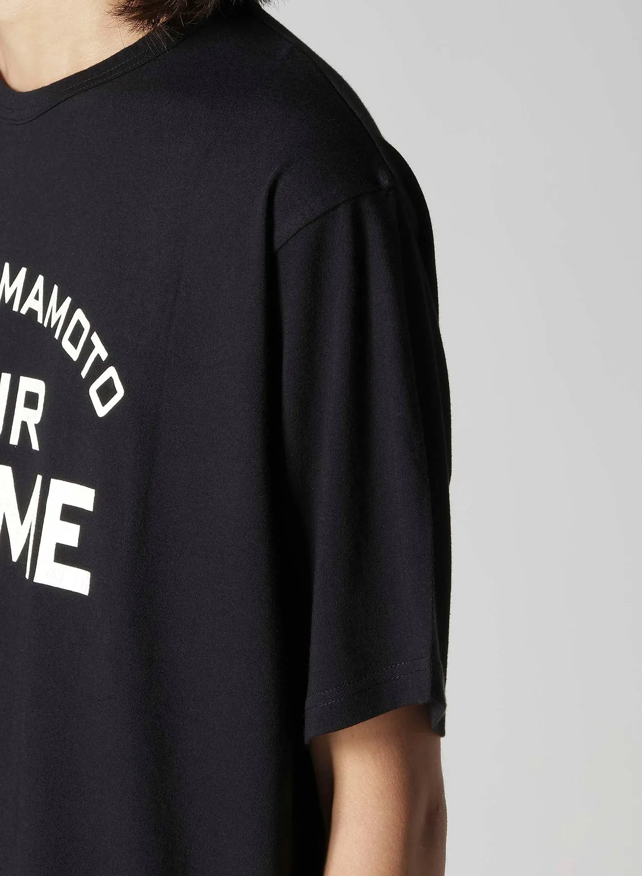 PIGMENT PRINT ARCH LOGO TEE sold by Yohji Yamamoto product image thumbnail 4