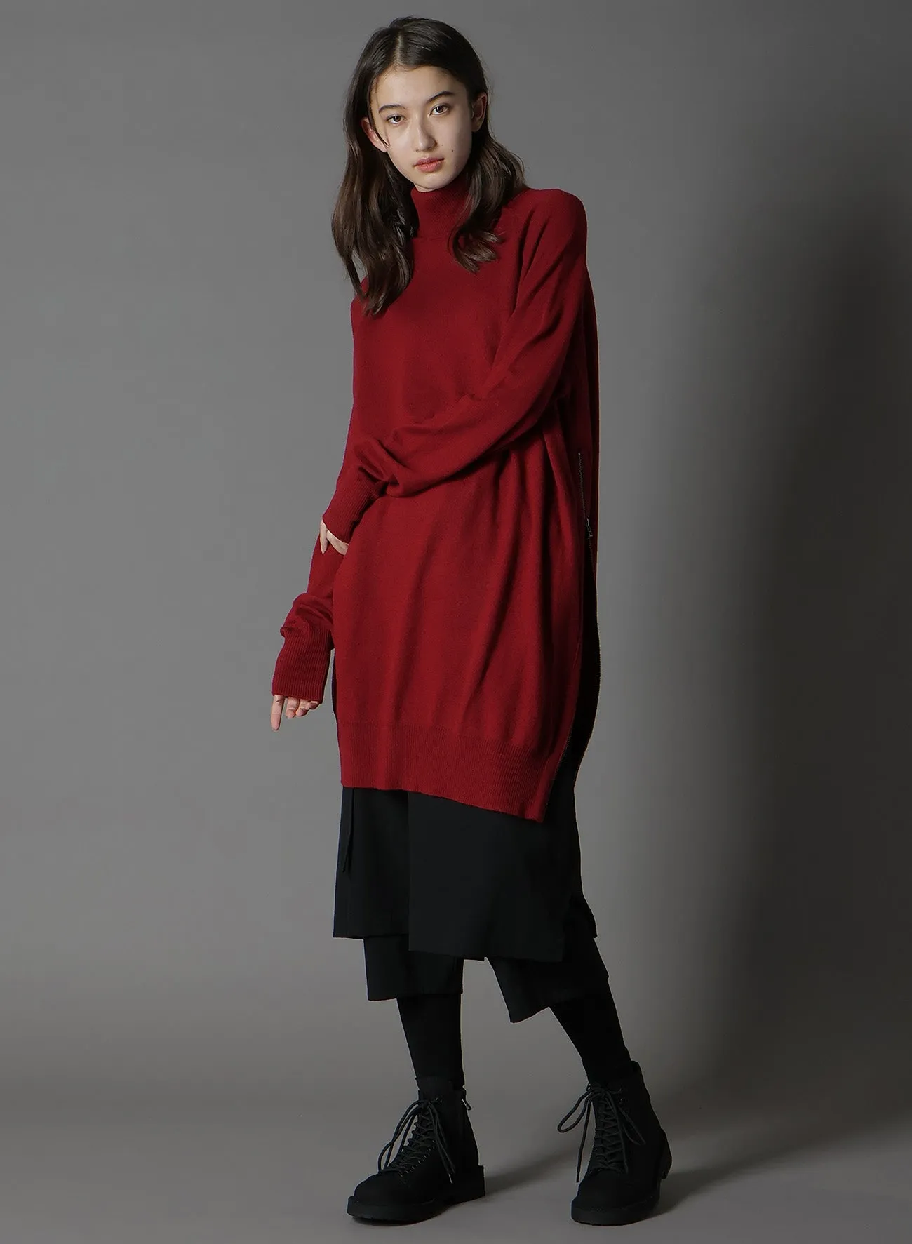 MERINO WOOL LEFT ZIPPER RAGLAN SLEEVE TURTLENECK sold by Yohji Yamamoto product image thumbnail 2