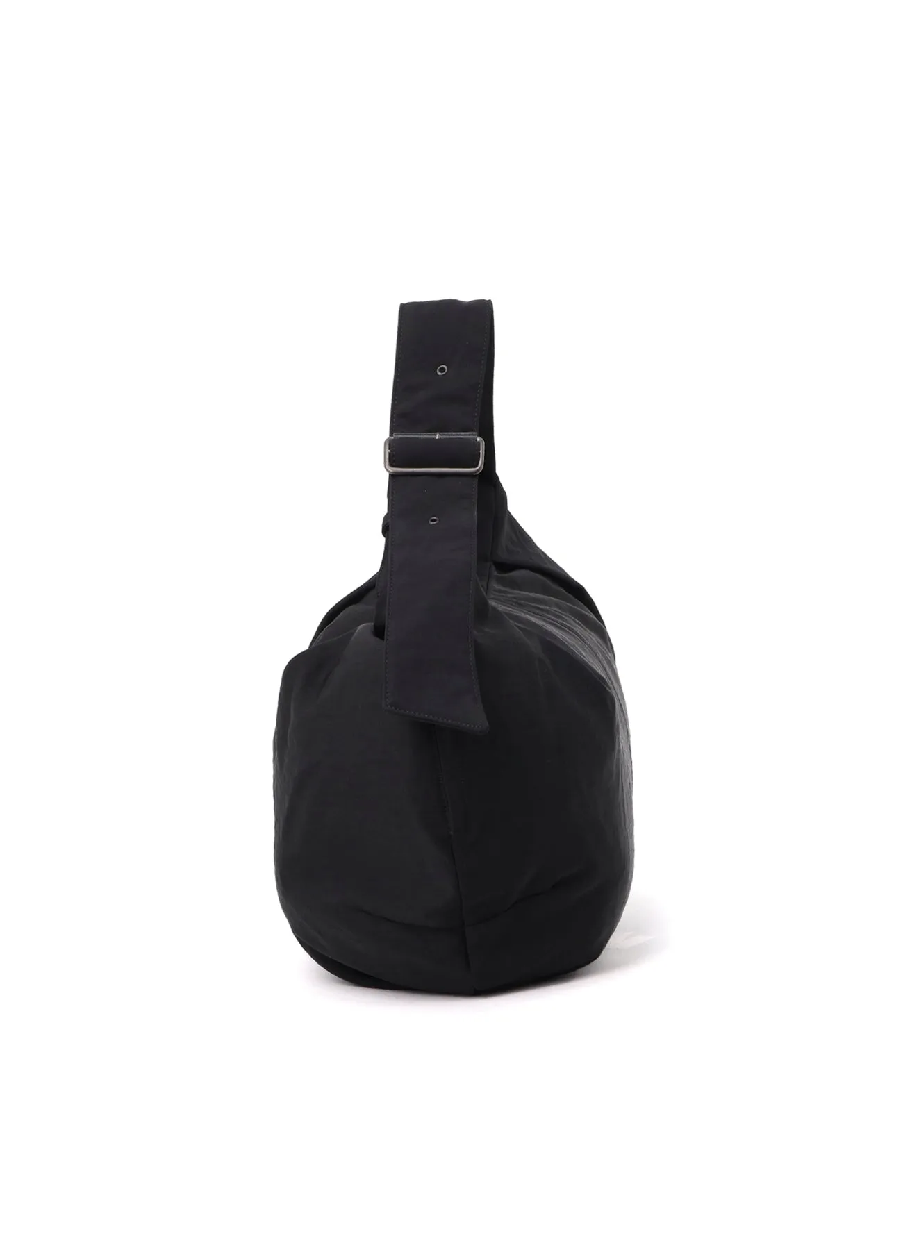 NYLON WASHER TWILL GYOZA-STYLE BAG sold by Yohji Yamamoto product image thumbnail 3