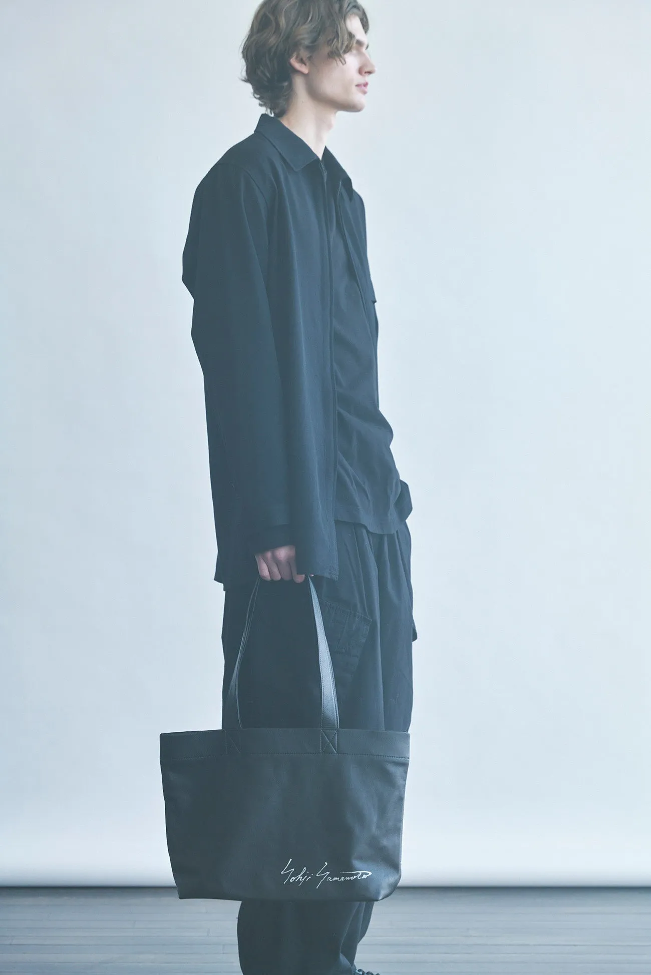 Signature tote(M) sold by Yohji Yamamoto product image thumbnail 3