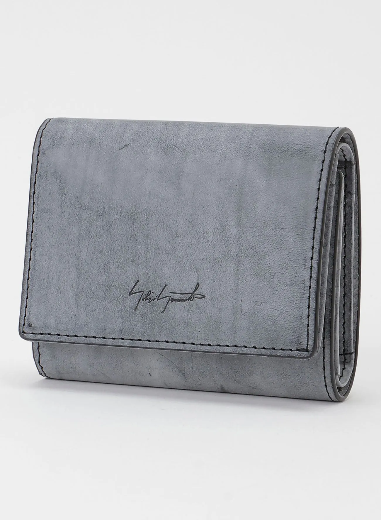 Compact sold by Yohji Yamamoto product image thumbnail 2