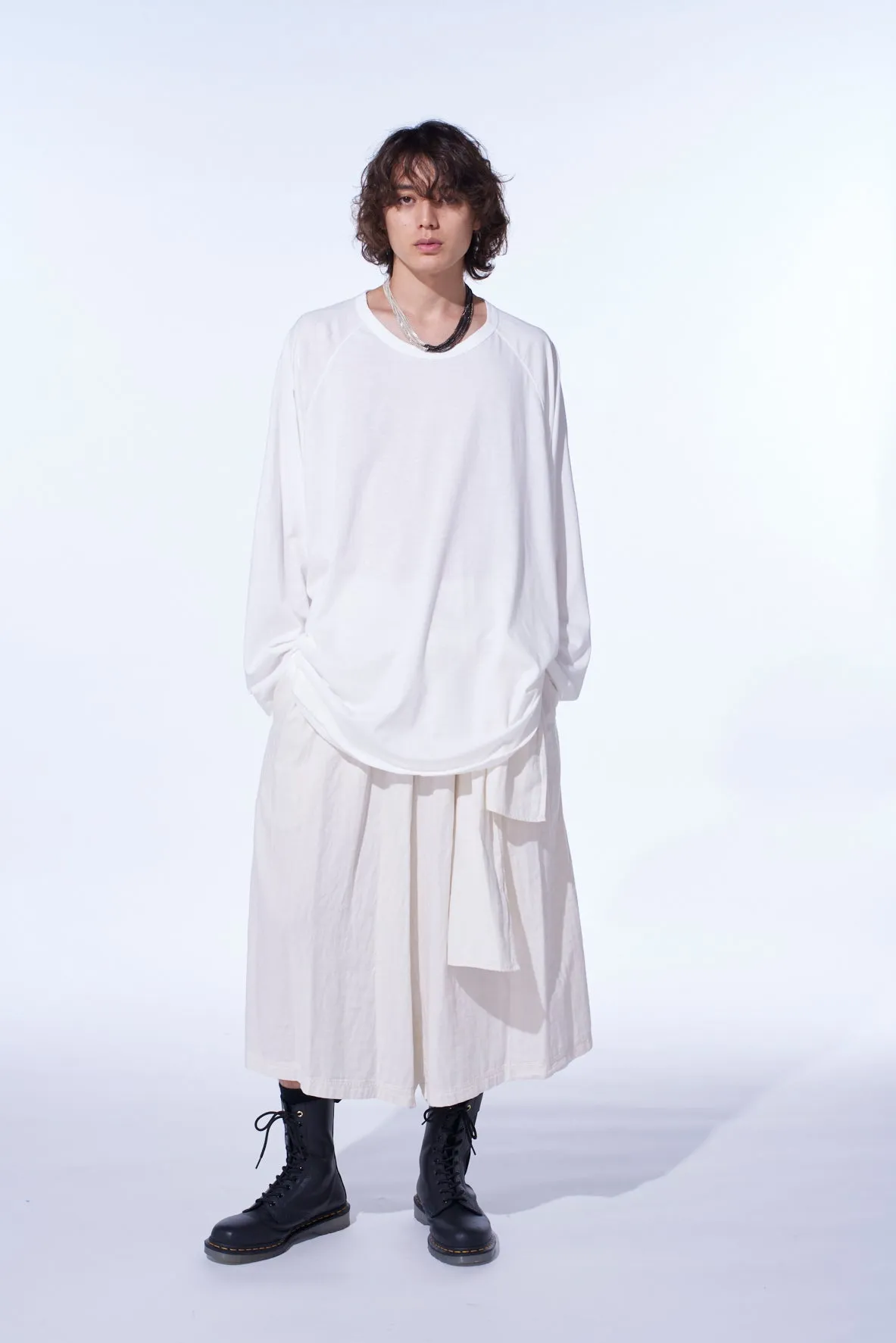 30/COTTON JERSEY OVERSIZED RAGLAN SLEEVE T-SHIRT sold by Yohji Yamamoto product image thumbnail 2