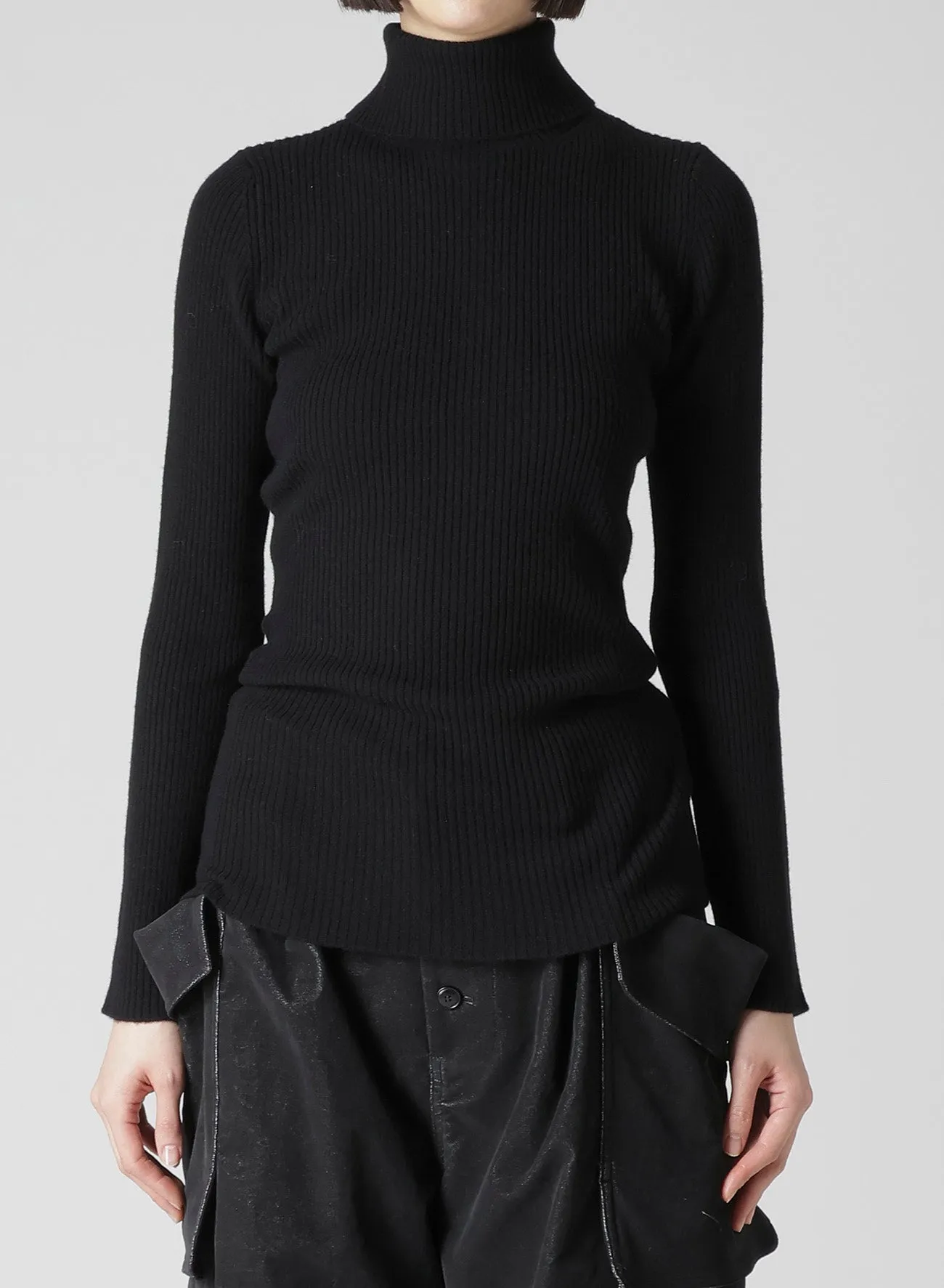 QUARTZ 2/26 RIBBED HIGH NECK sold by Yohji Yamamoto product image thumbnail 2