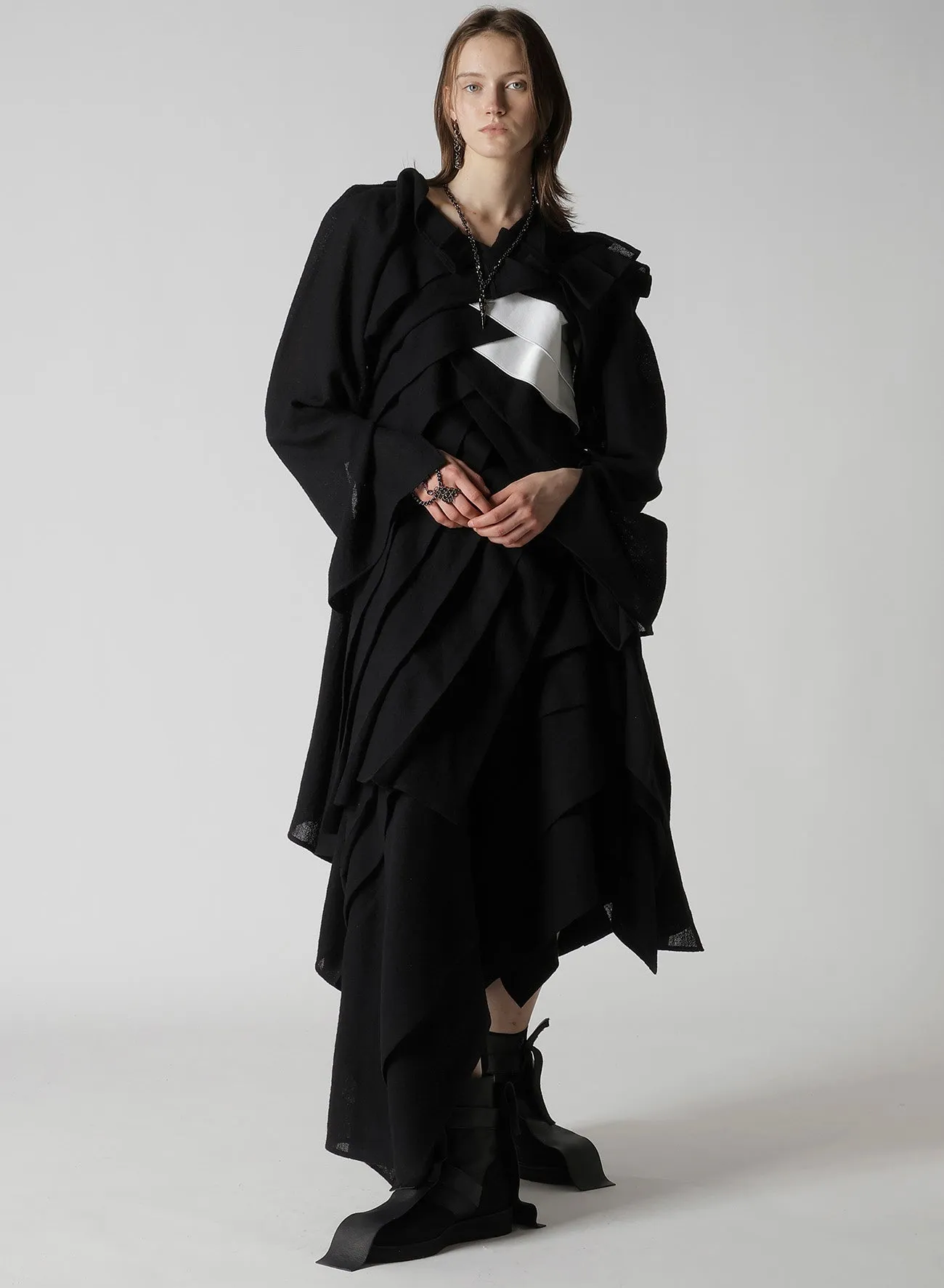WOOL GAUZE TUCKED STITCH D SKIRT sold by Yohji Yamamoto product image thumbnail 3