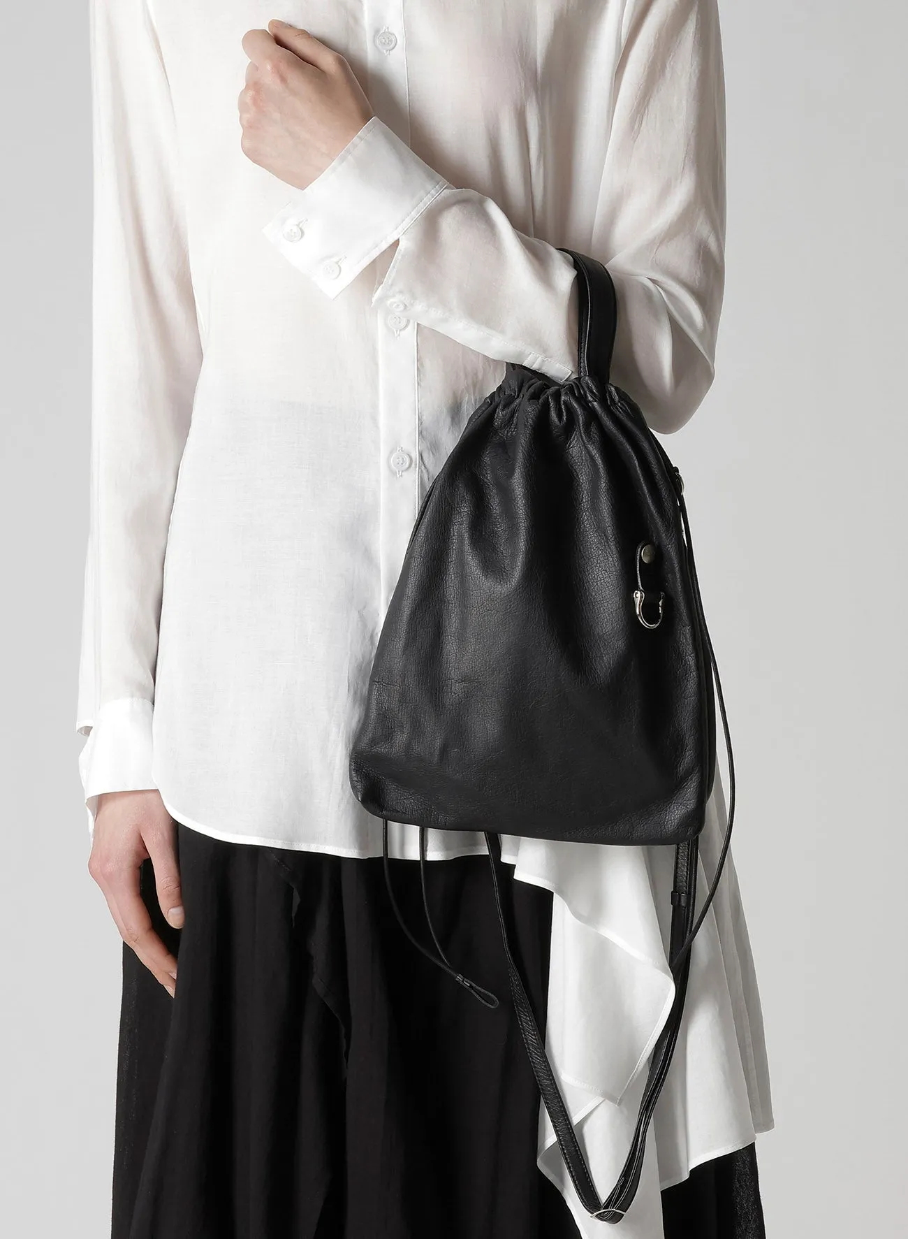 GARMENT LEATHER DRAWSTRING POUCH M sold by Yohji Yamamoto product image thumbnail 2