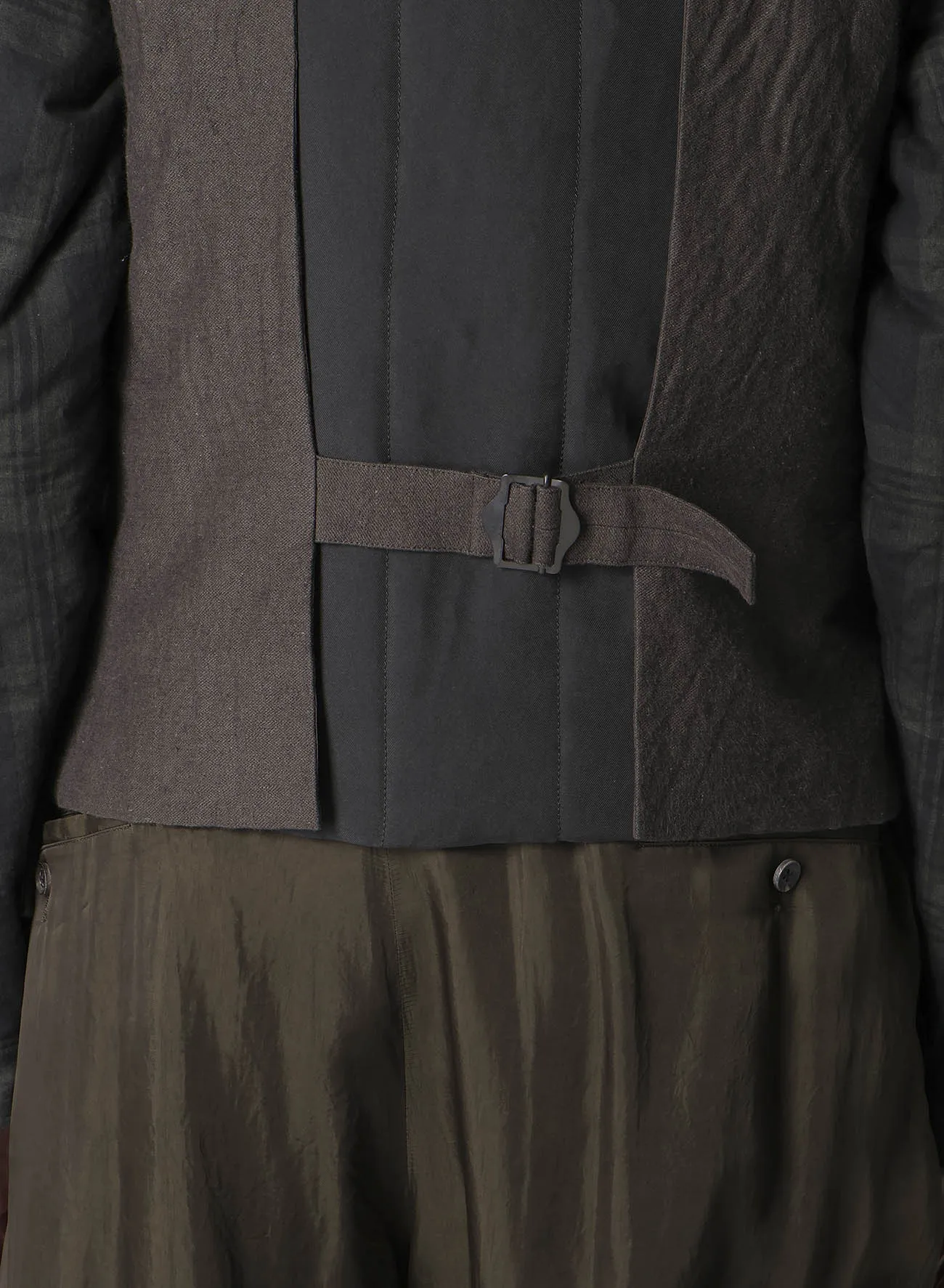 COTTON LINEN DOUBLE VEST WITH LINER sold by Yohji Yamamoto product image thumbnail 5