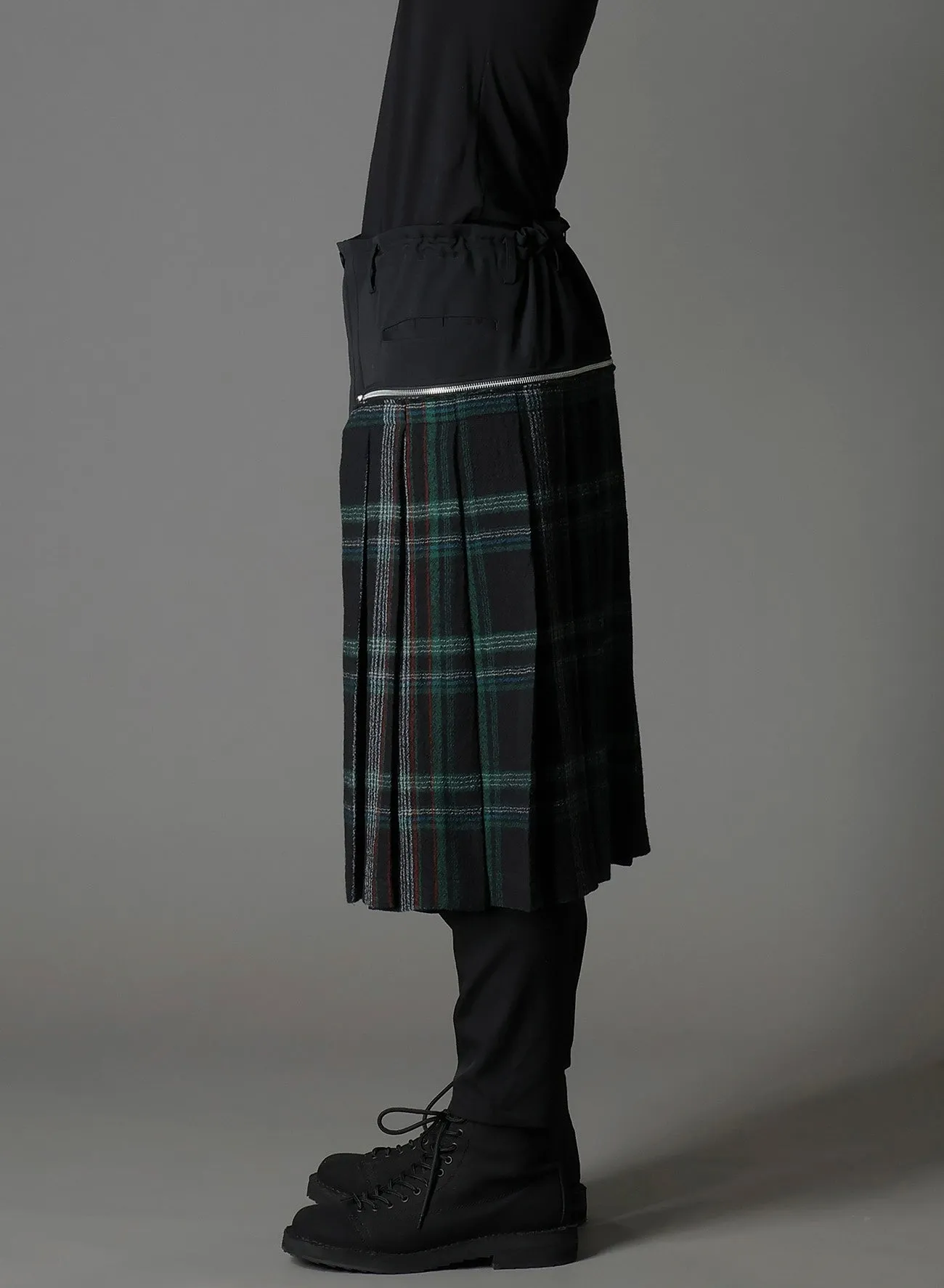W/GABARDINE DOUBLE GAUZE PLEATED SAROUEL PANTS sold by Yohji Yamamoto product image thumbnail 5