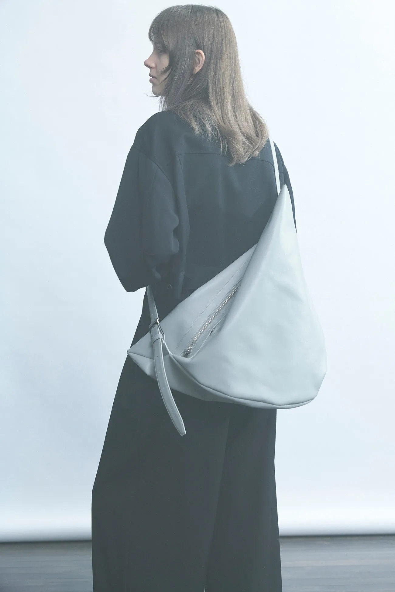 Round Shoulder(L)(10/3 12:00 Release) sold by Yohji Yamamoto product image thumbnail 3