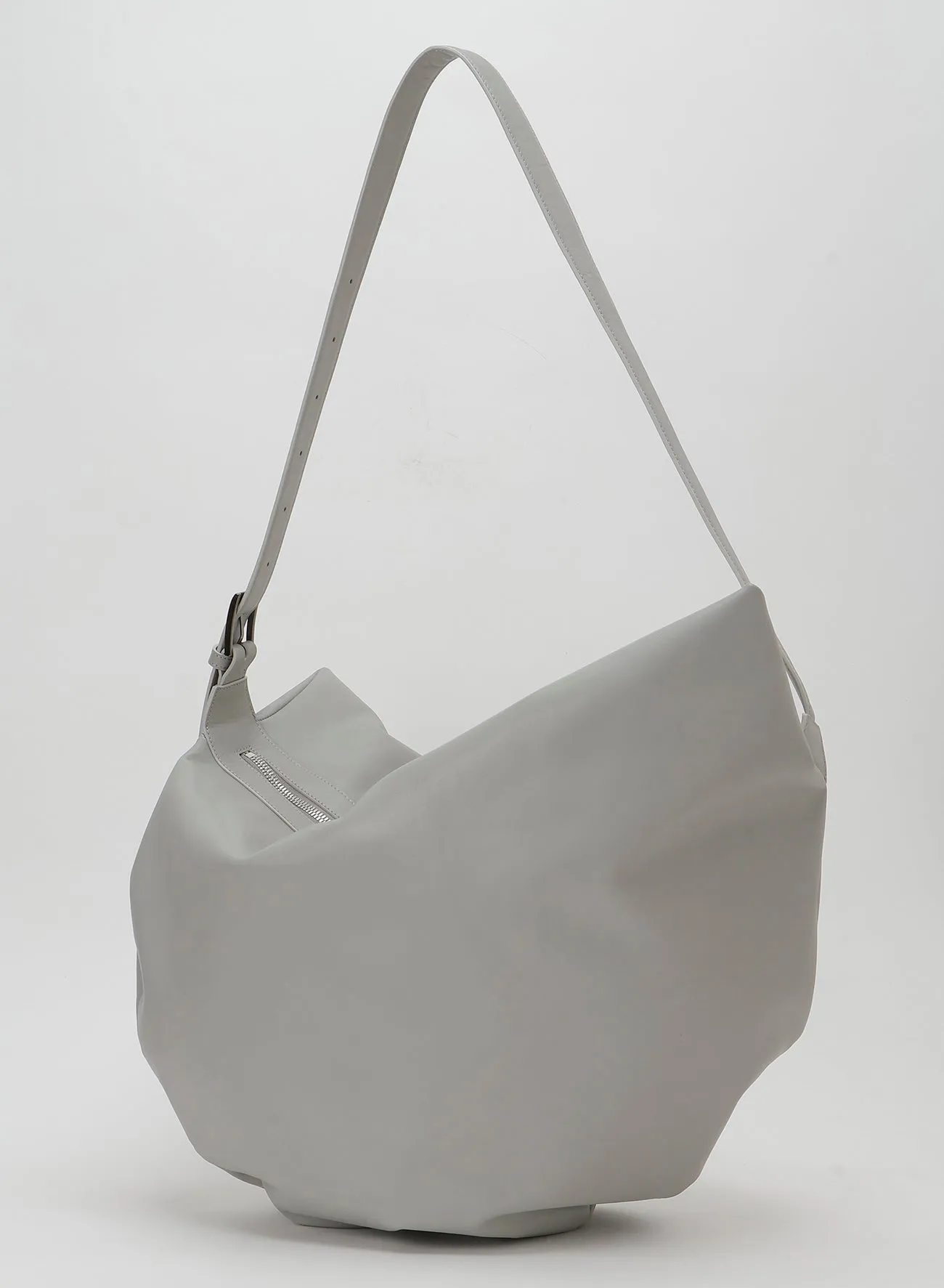 Round Shoulder(L)(10/3 12:00 Release) sold by Yohji Yamamoto product image thumbnail 2