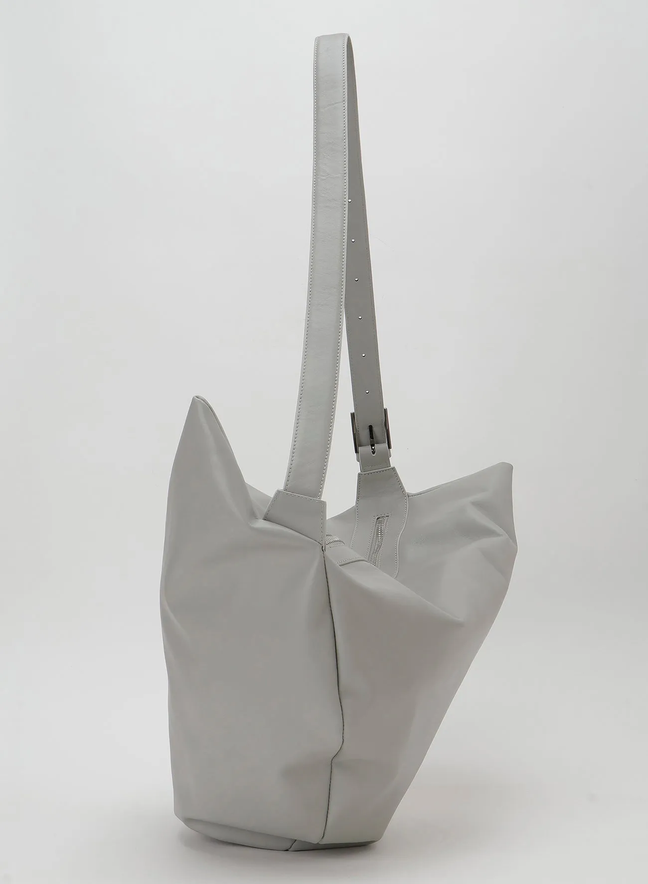 Round Shoulder(L)(10/3 12:00 Release) sold by Yohji Yamamoto product image thumbnail 4