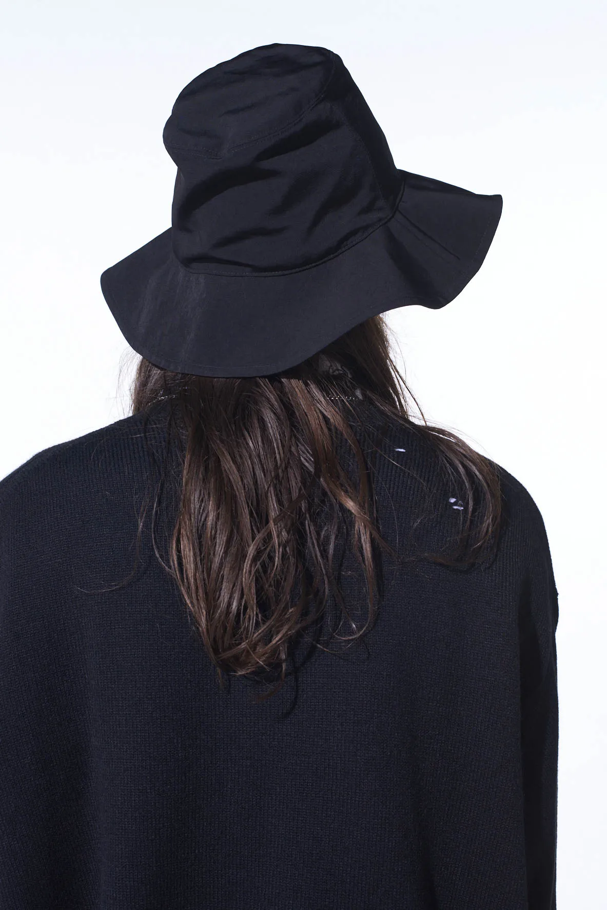 CREPE de CHINE LONG BRIM HAT sold by Yohji Yamamoto product image thumbnail 4