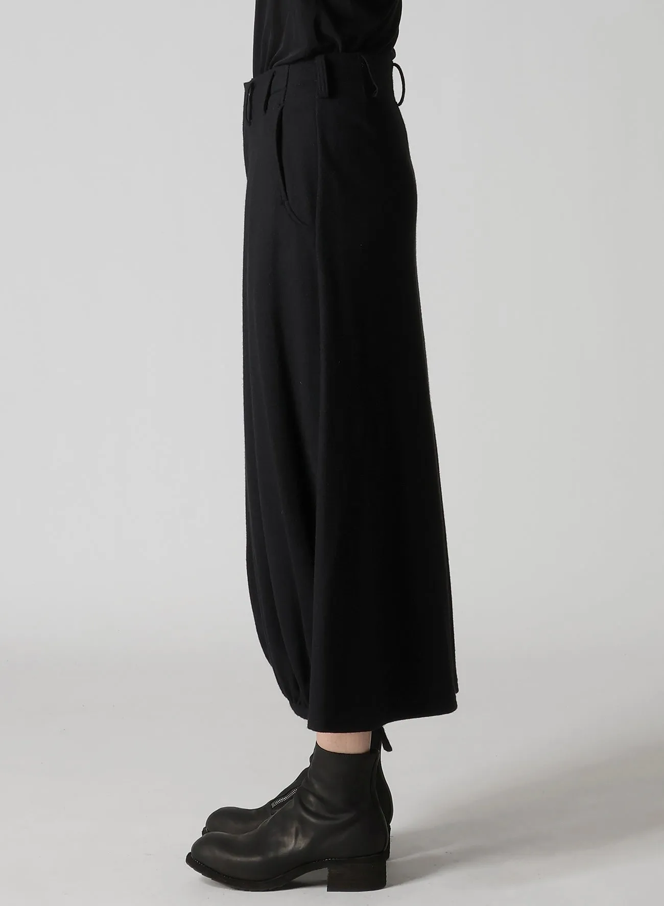 SOFT WOLLEN 1/14 F GATHERED PANTS sold by Yohji Yamamoto product image thumbnail 4
