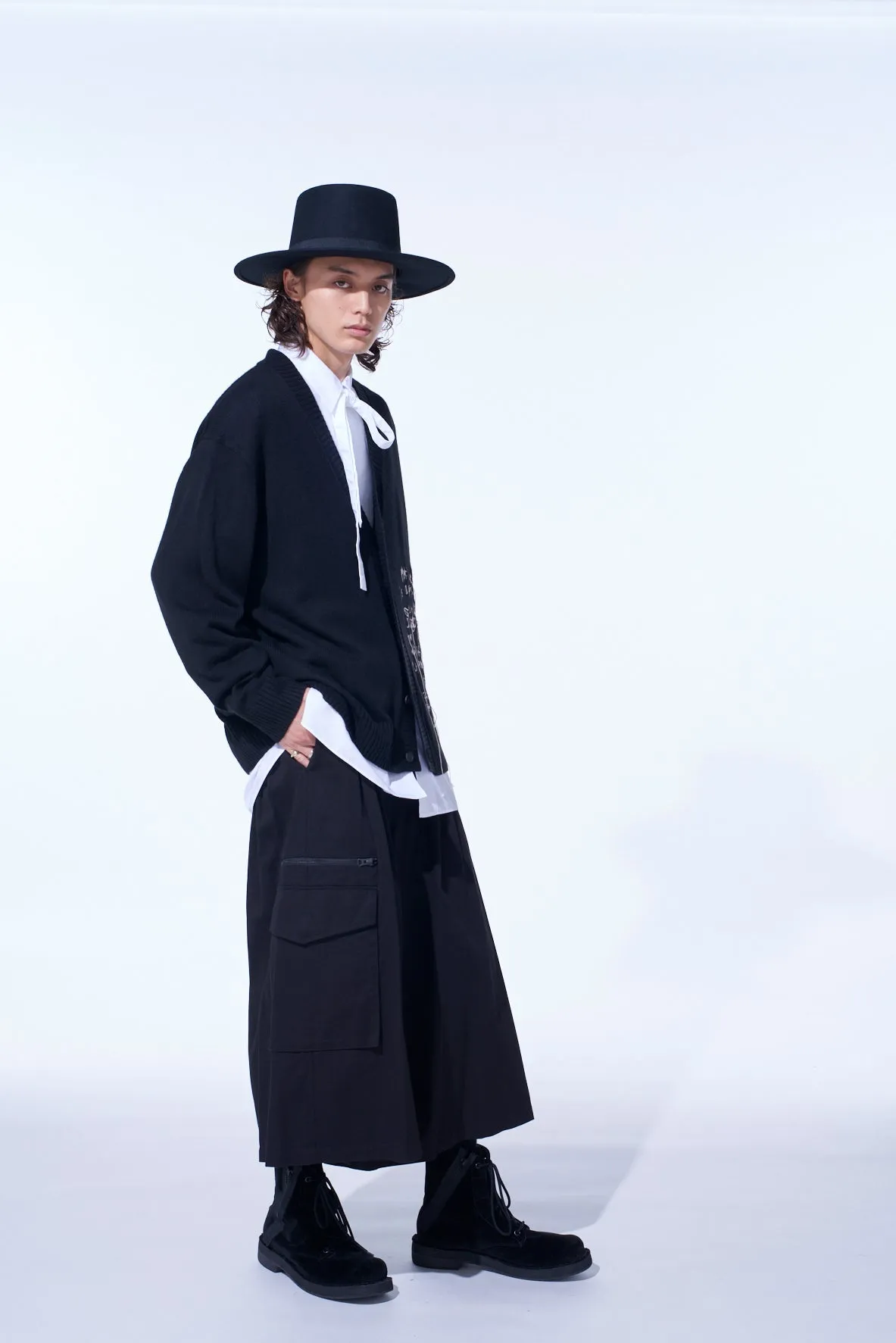 7G WOOL-BLEND INTARSIA MESSAGE CARDIGAN sold by Yohji Yamamoto product image thumbnail 5