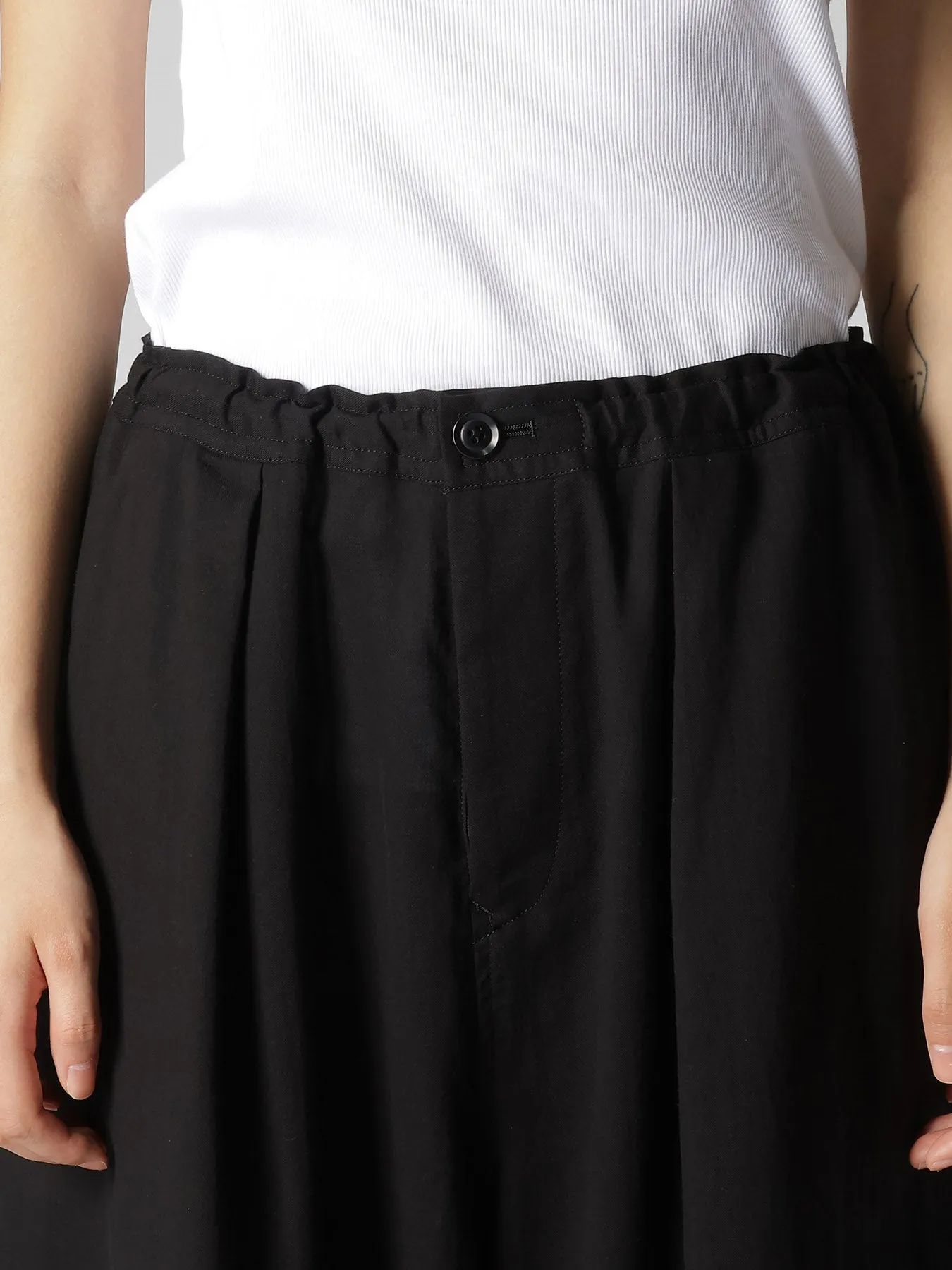 COTTON VOILE VIYELLA FRONT TUCK WIDE PANTS sold by Yohji Yamamoto product image thumbnail 5