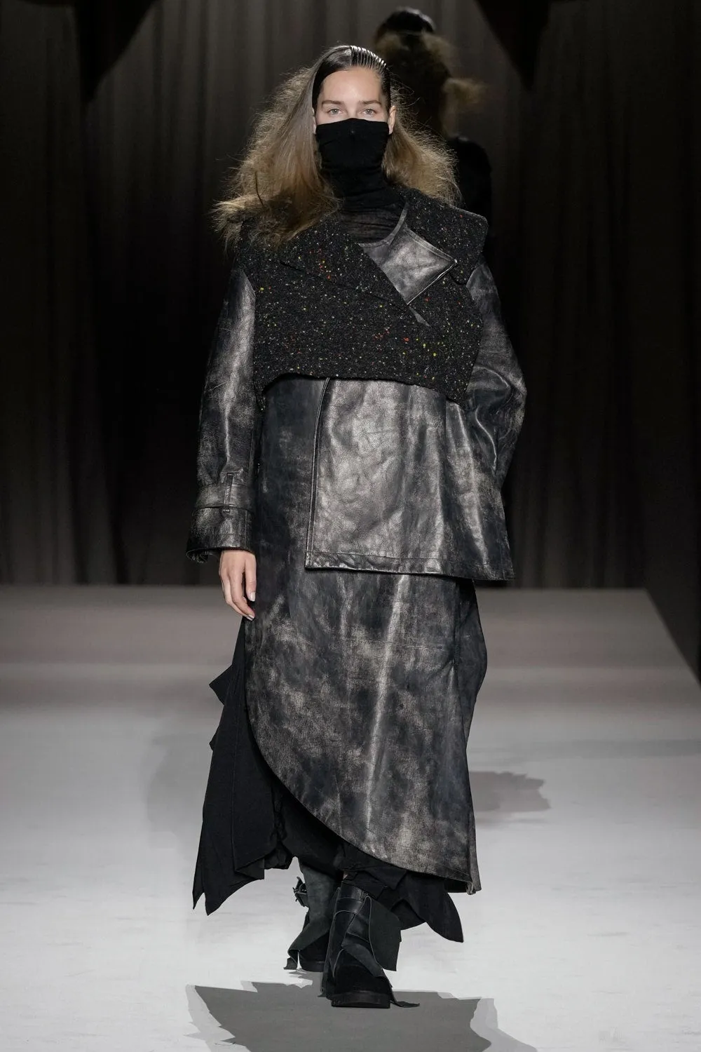 ANGEL INDIA HIGHNECK LONG T A sold by Yohji Yamamoto product image thumbnail 3