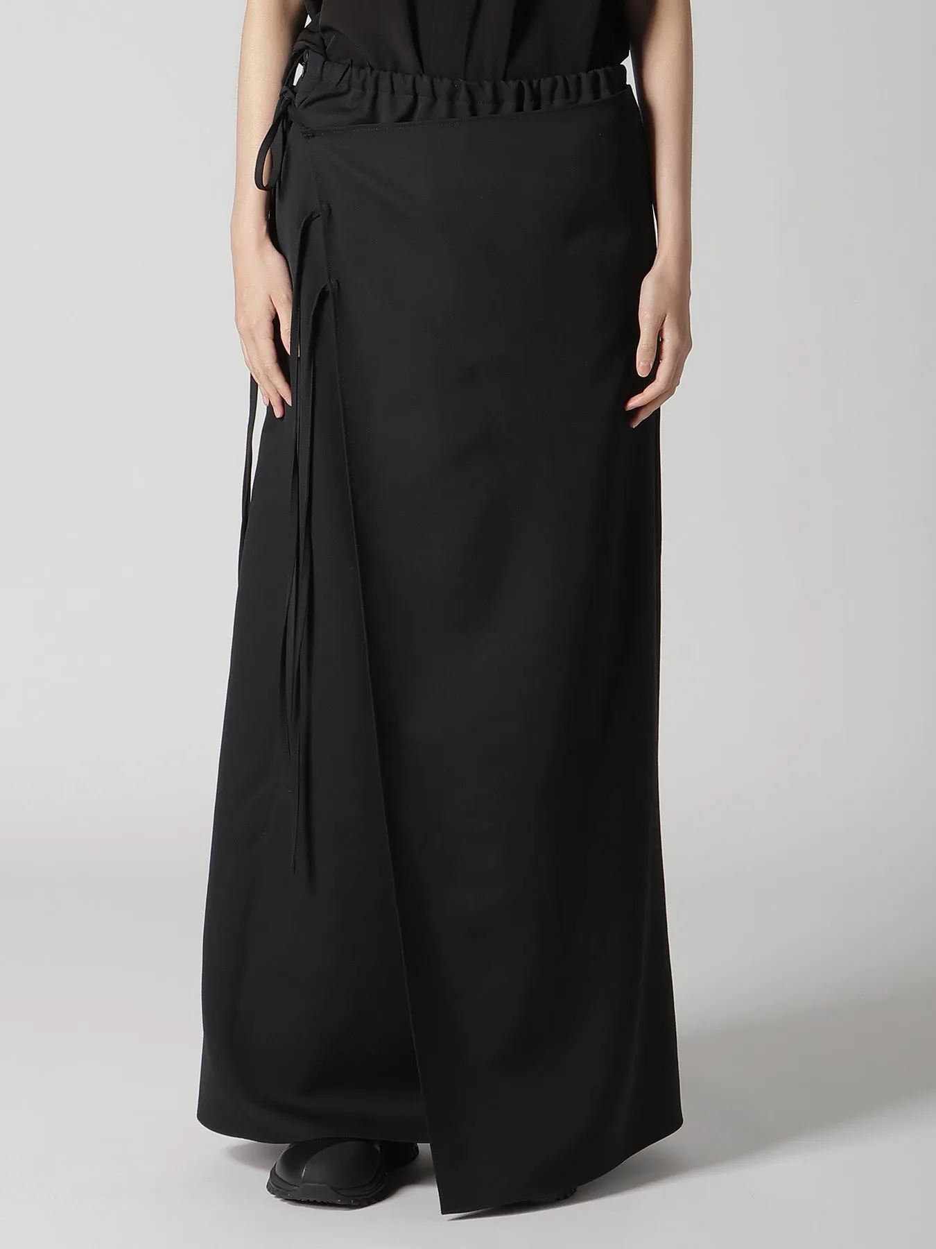 WOOL GABARDINE WRAP SKIRT sold by Yohji Yamamoto product image thumbnail 4