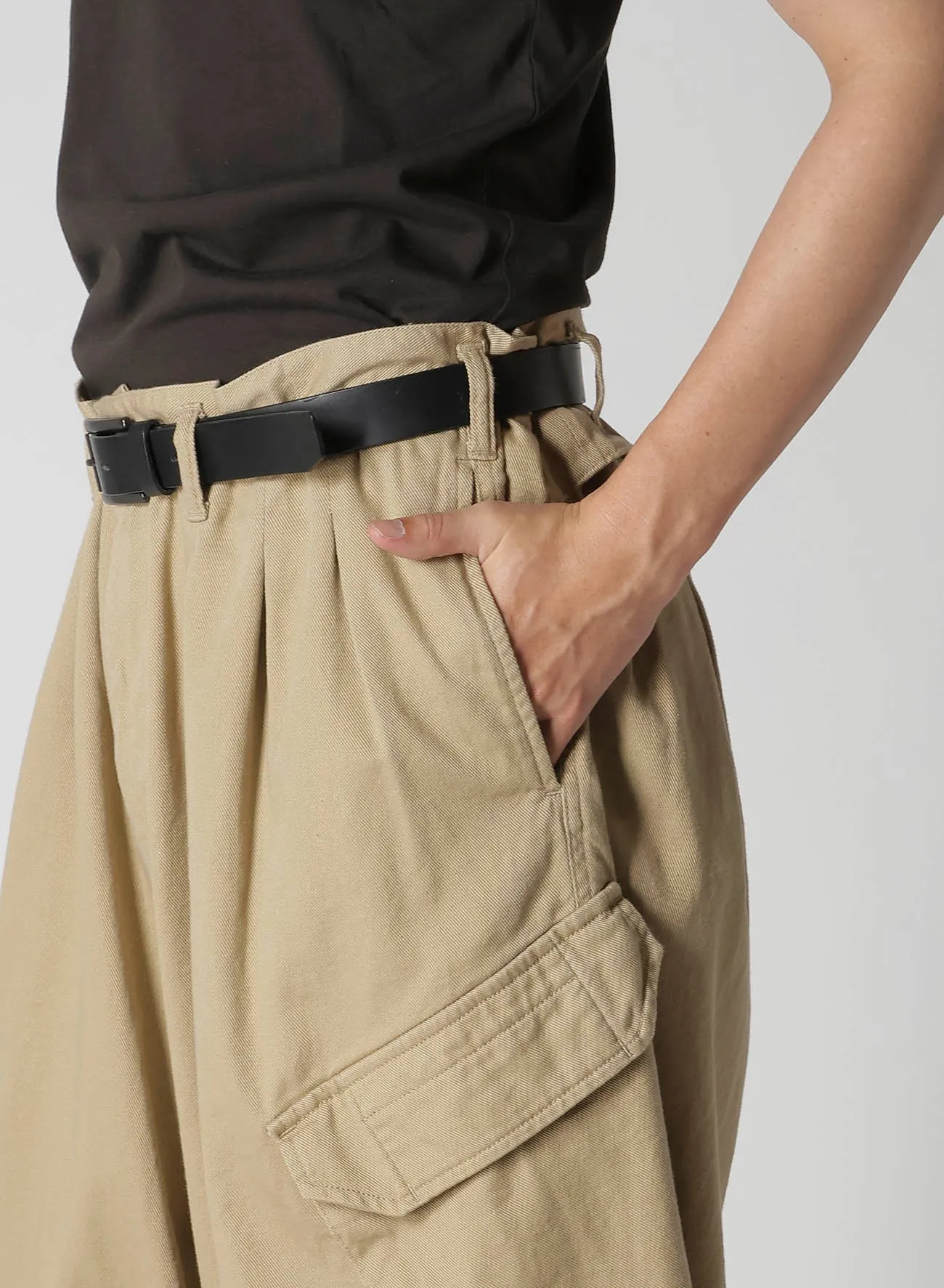 BS/ KATSURAGI 12 TUCKS WORK PANTS sold by Yohji Yamamoto product image thumbnail 3