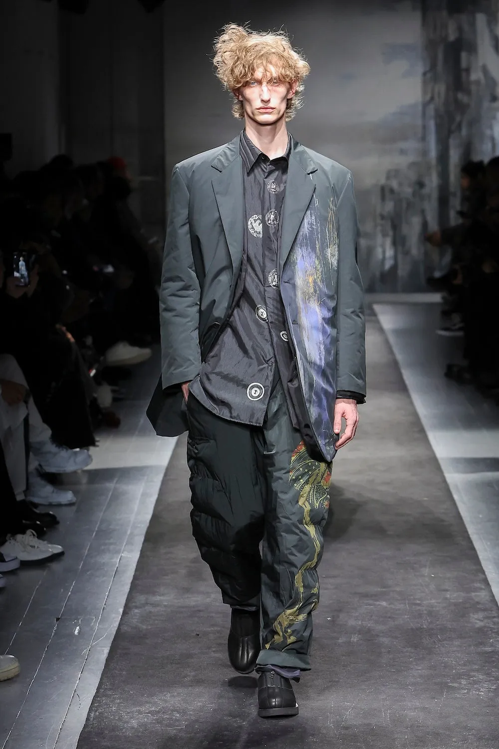 BUTTON PRINTED PADDED COLLAR BLOUSE sold by Yohji Yamamoto product image thumbnail 2
