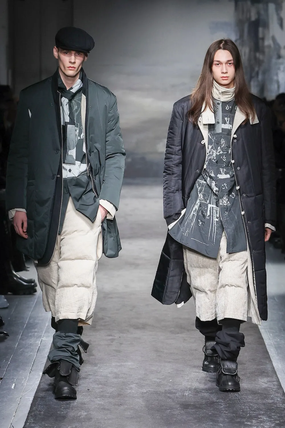 DESSIN MOTIF STANDCOLLAR PADDED BLOUSE sold by Yohji Yamamoto product image thumbnail 2