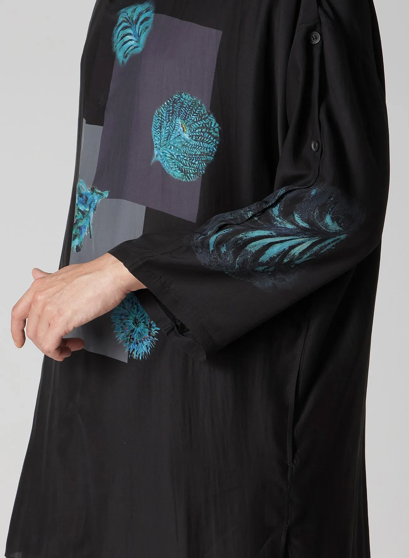 SEA CREATURE PRINTED SHOULDER OPNED BLOUSE sold by Yohji Yamamoto product image thumbnail 5