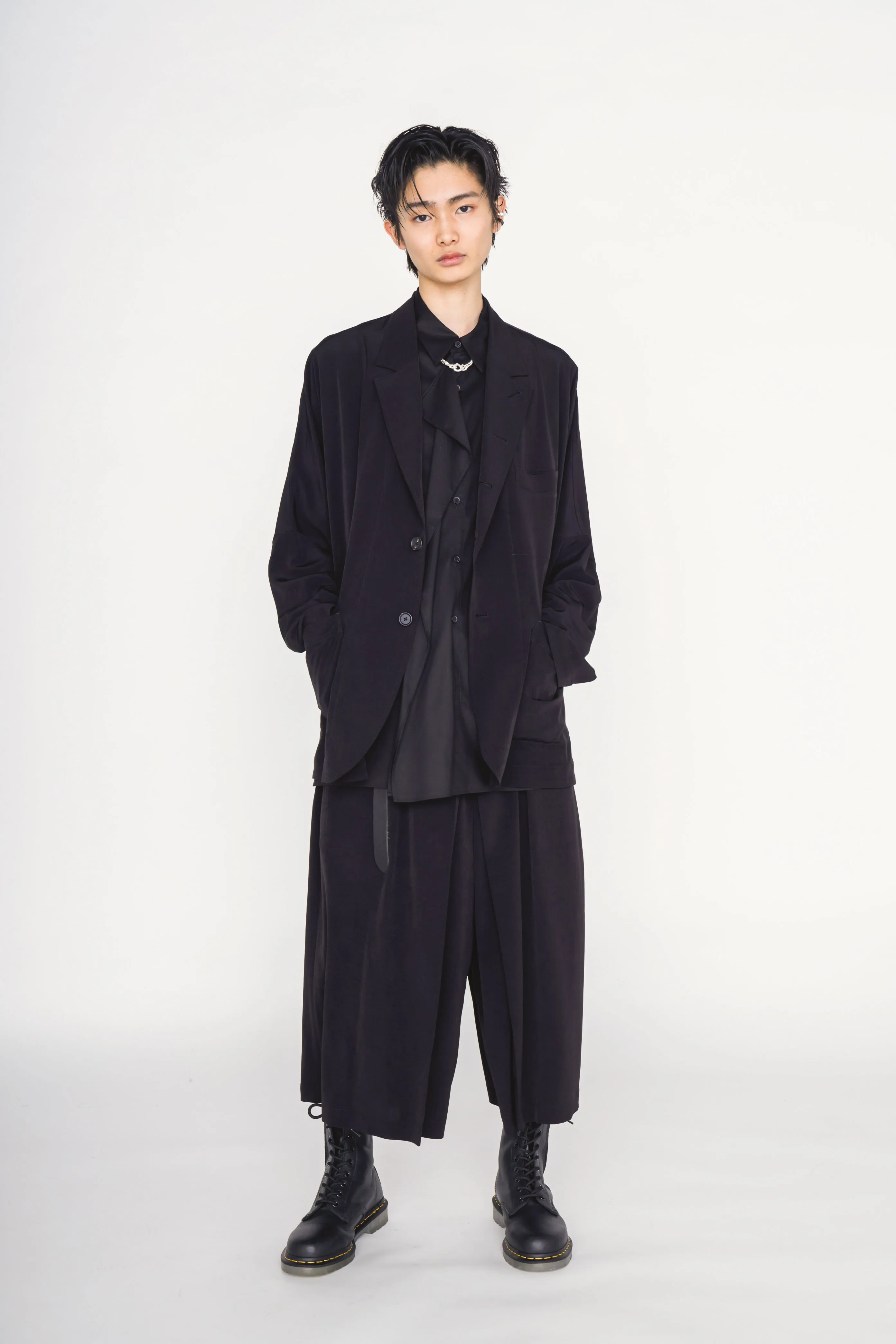 CREPE de CHINE HAKAMA PANTS sold by Yohji Yamamoto product image thumbnail 2