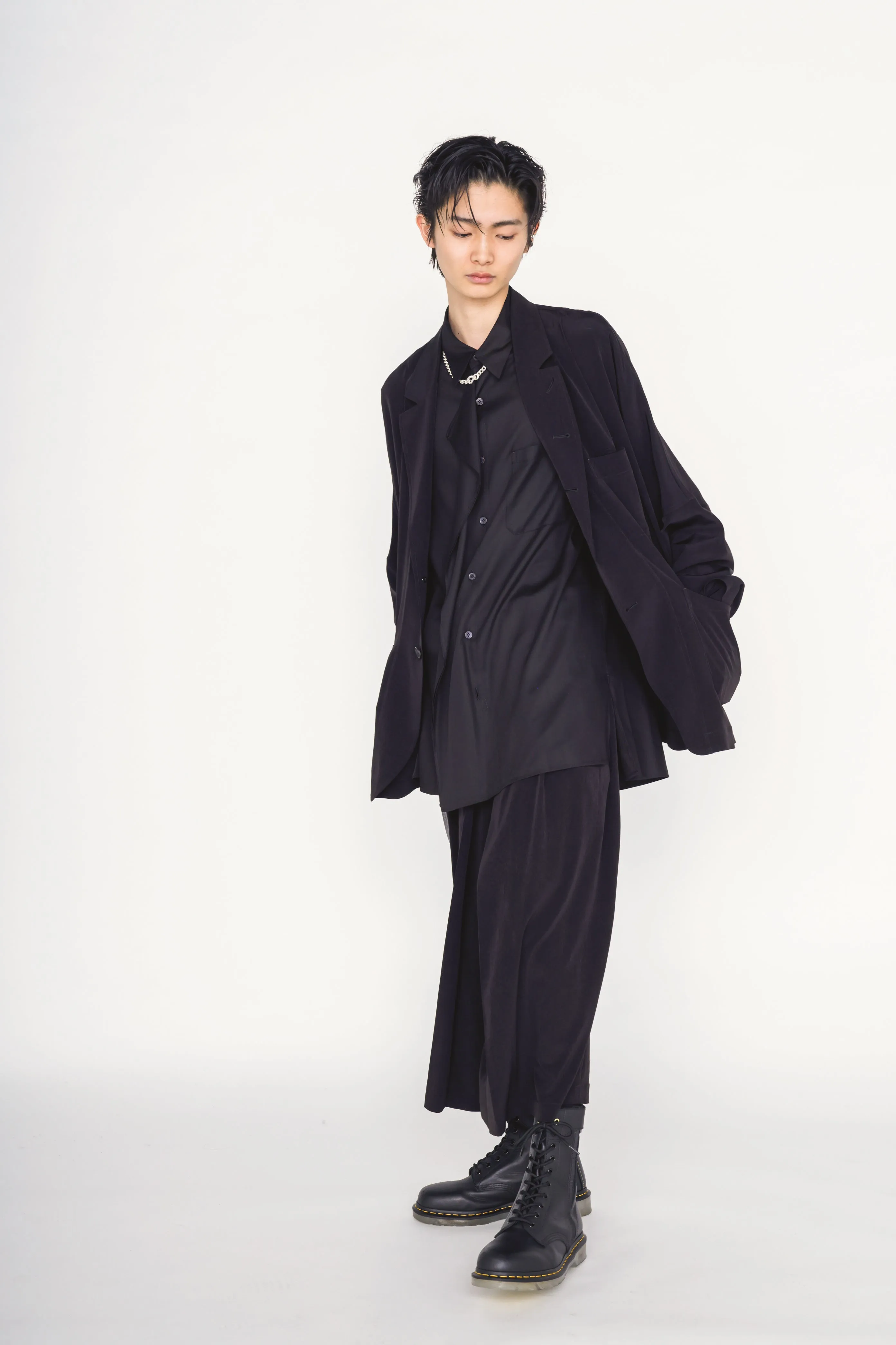 CREPE de CHINE RAGLAN SLEEVE JACKET sold by Yohji Yamamoto product image thumbnail 3
