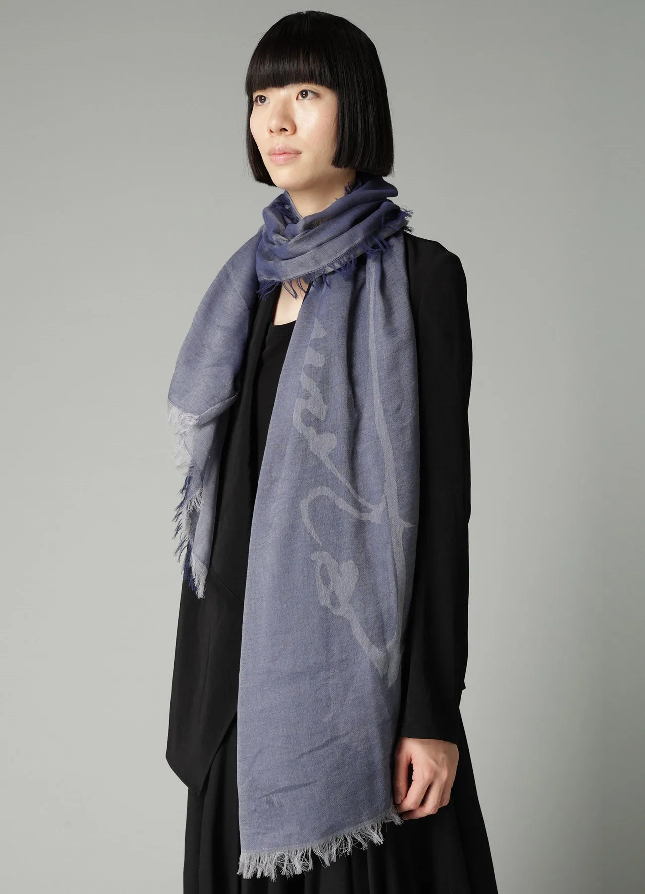 COTTON JACQUARD SIGNATURE STOLE sold by Yohji Yamamoto product image thumbnail 3